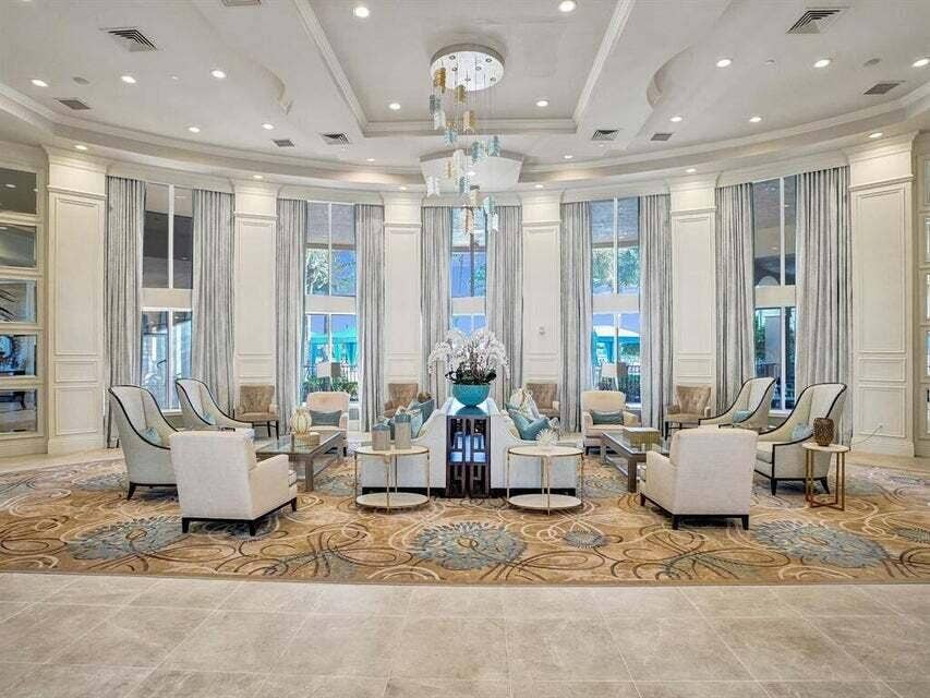 6931 Belmont Shore Drive, Delray Beach, FL 33446 Living room