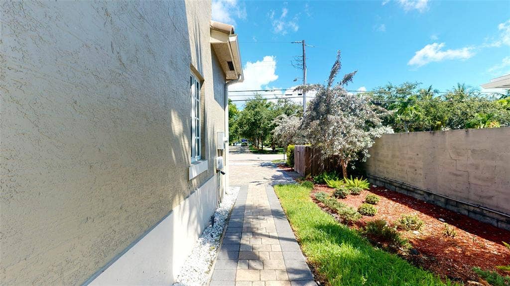 620 NE 20TH Street, #1, Wilton Manors, FL 33305 PHOTO 3