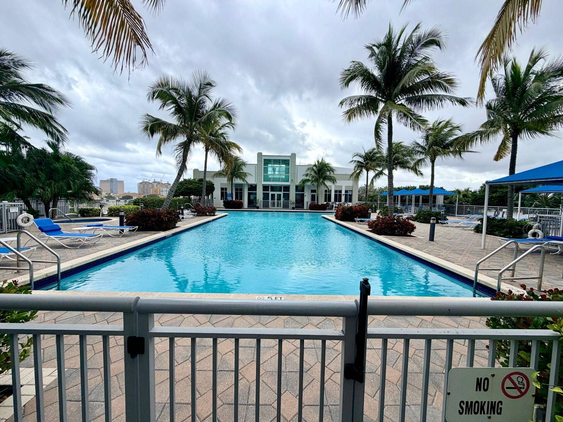 300 S Australian Avenue S, #1010, West Palm Beach, FL 33401 AS10