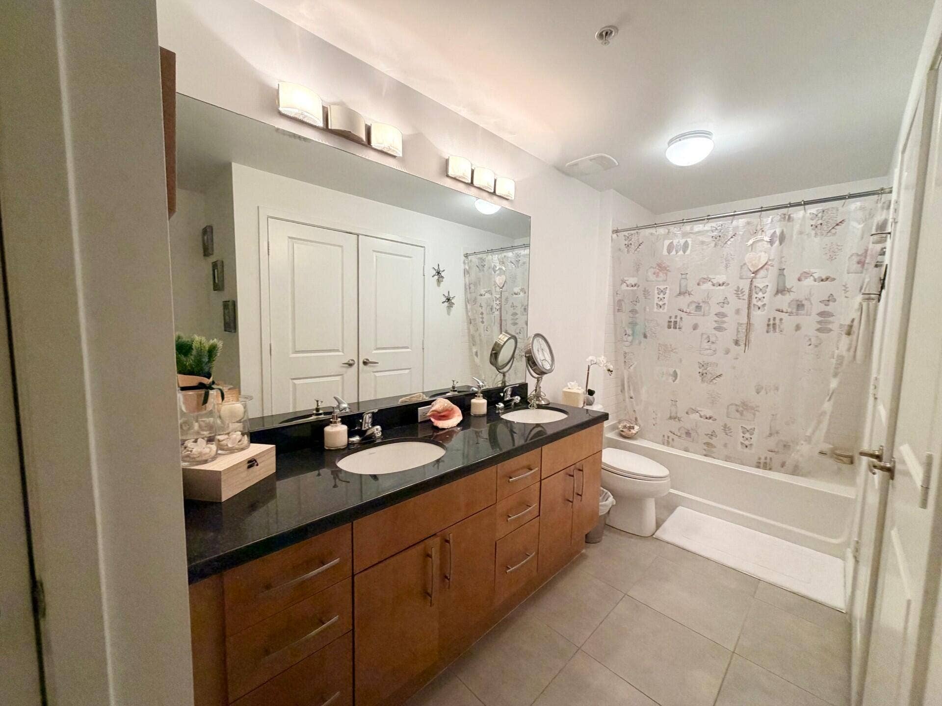 300 S Australian Avenue S, #1010, West Palm Beach, FL 33401 AS5
