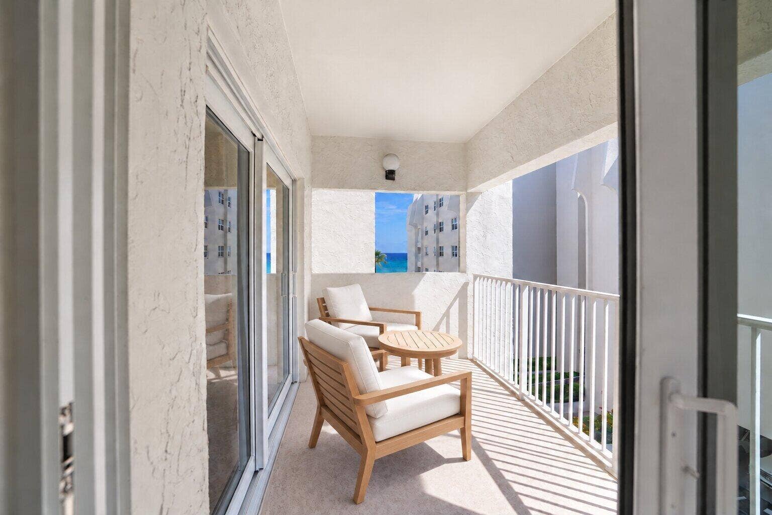 3520 S Ocean Boulevard, #L402, Palm Beach, FL 33480 2