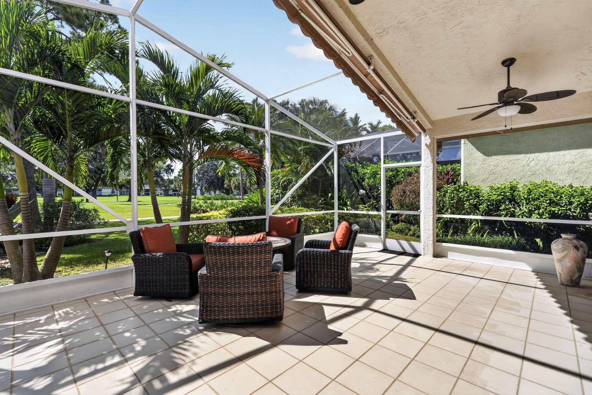 12850 Oak Knoll Drive, Palm Beach Gardens, FL 33418 lanai