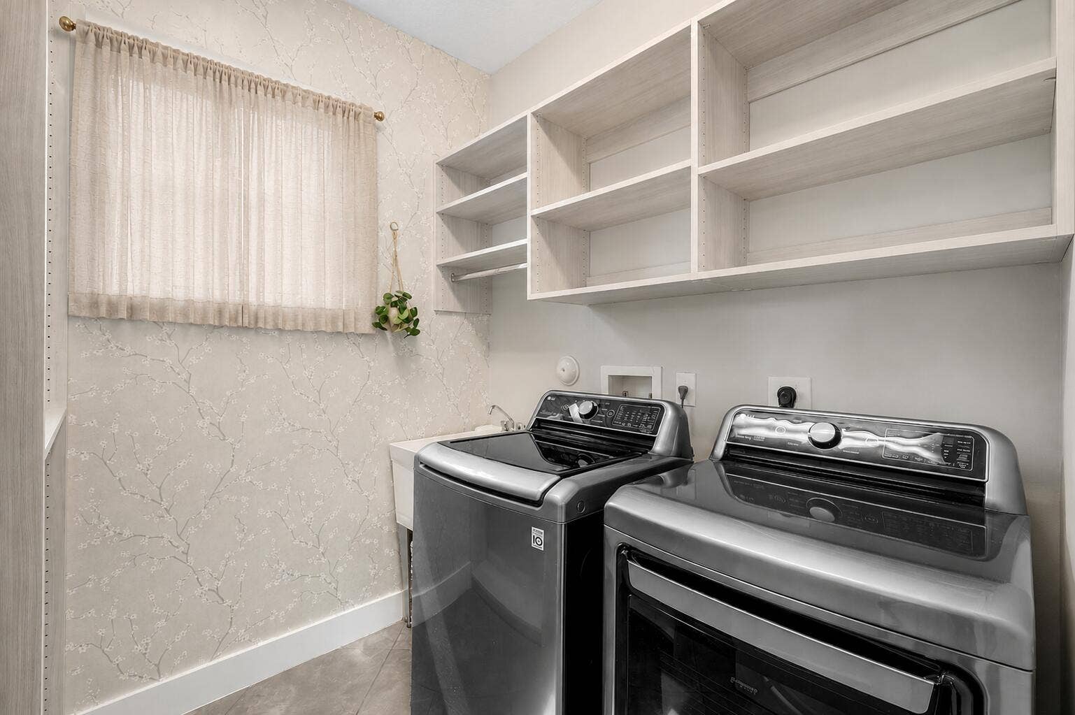 15263 Cherry Creek Lane, Delray Beach, FL 33446 Modern Neutral Laundry Room