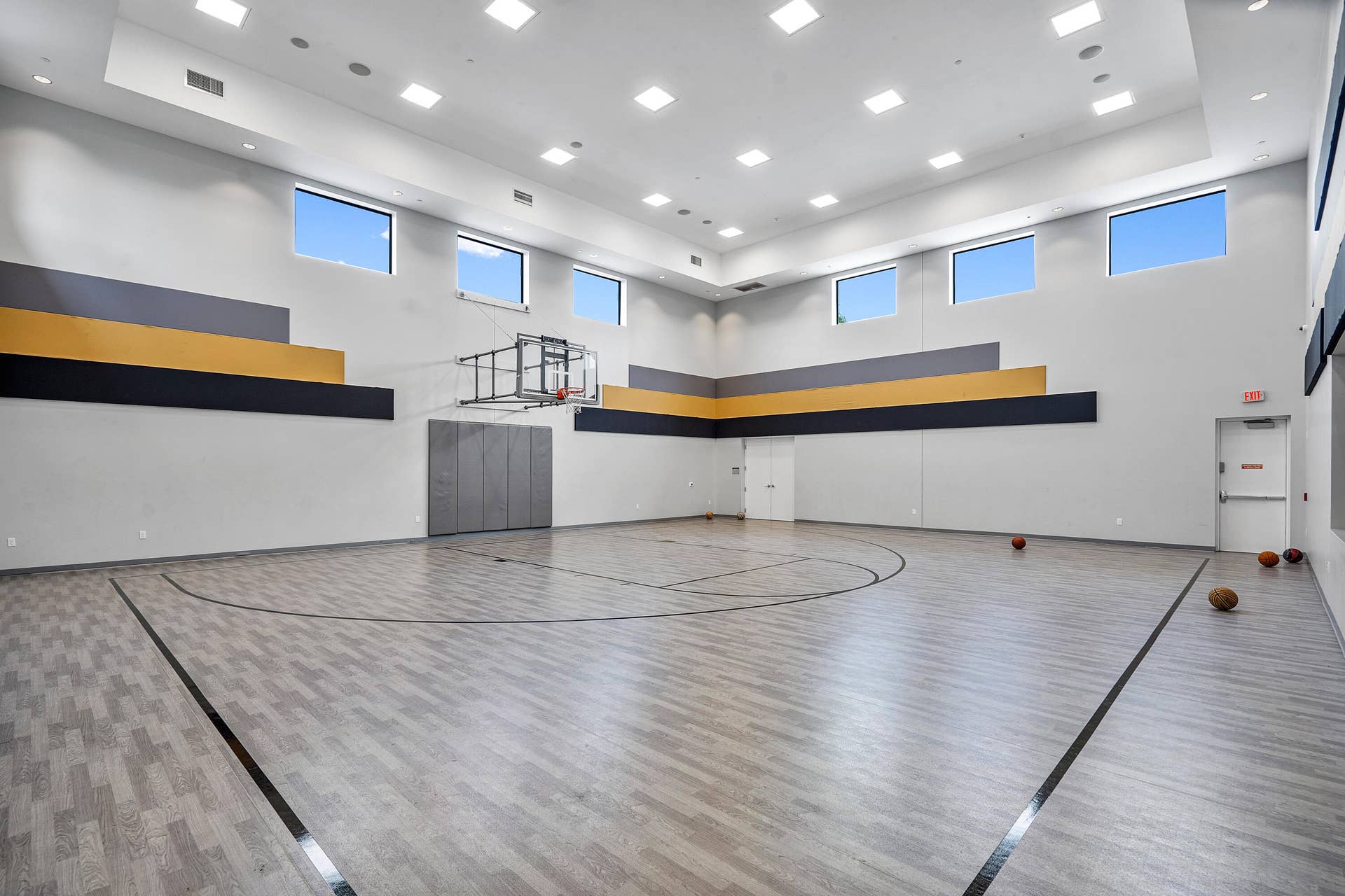 15263 Cherry Creek Lane, Delray Beach, FL 33446 Community Indoor Basketball Court