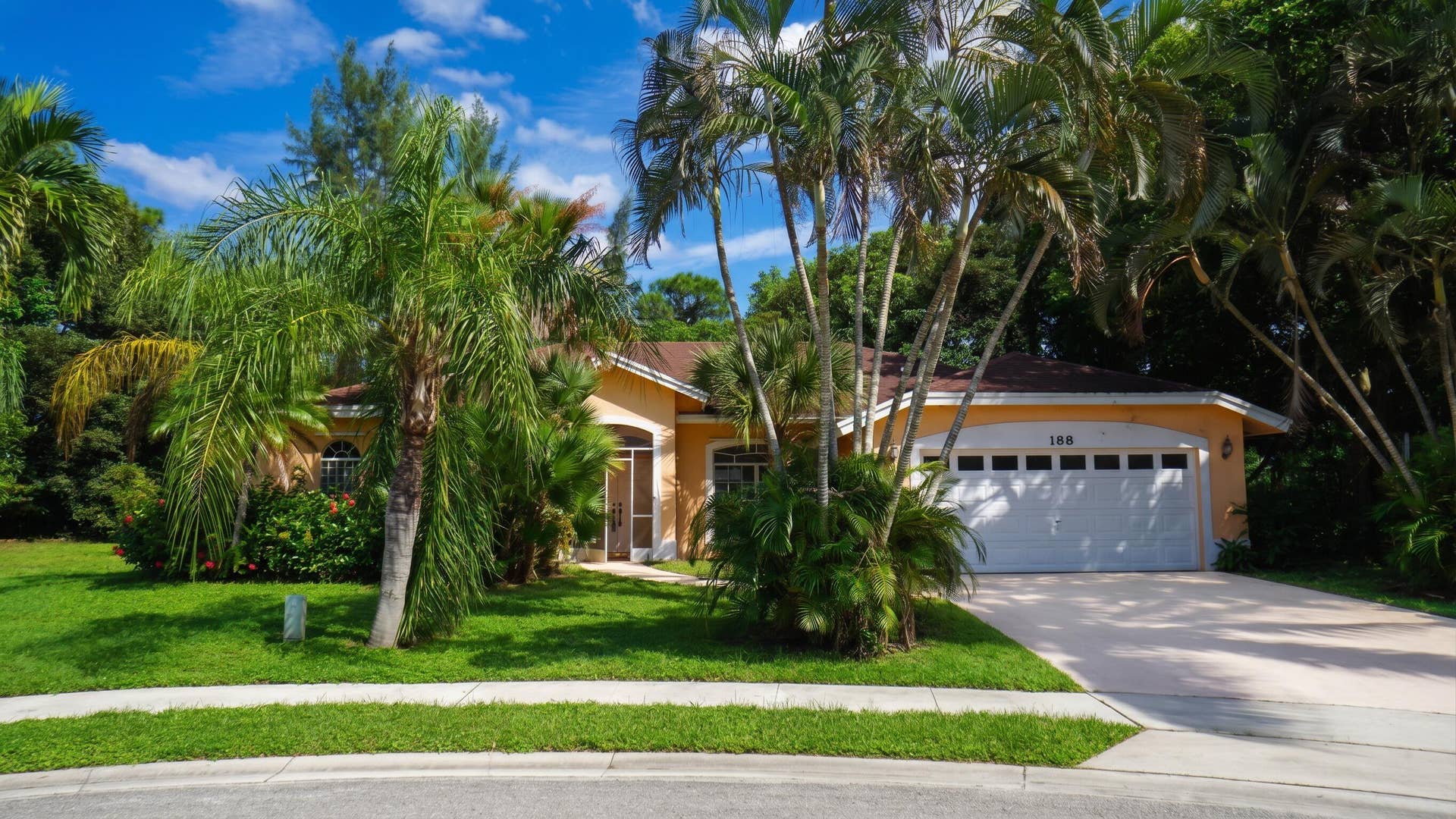 188 Gulfstream Circle, Royal Palm Beach, FL 33411 02 - Front