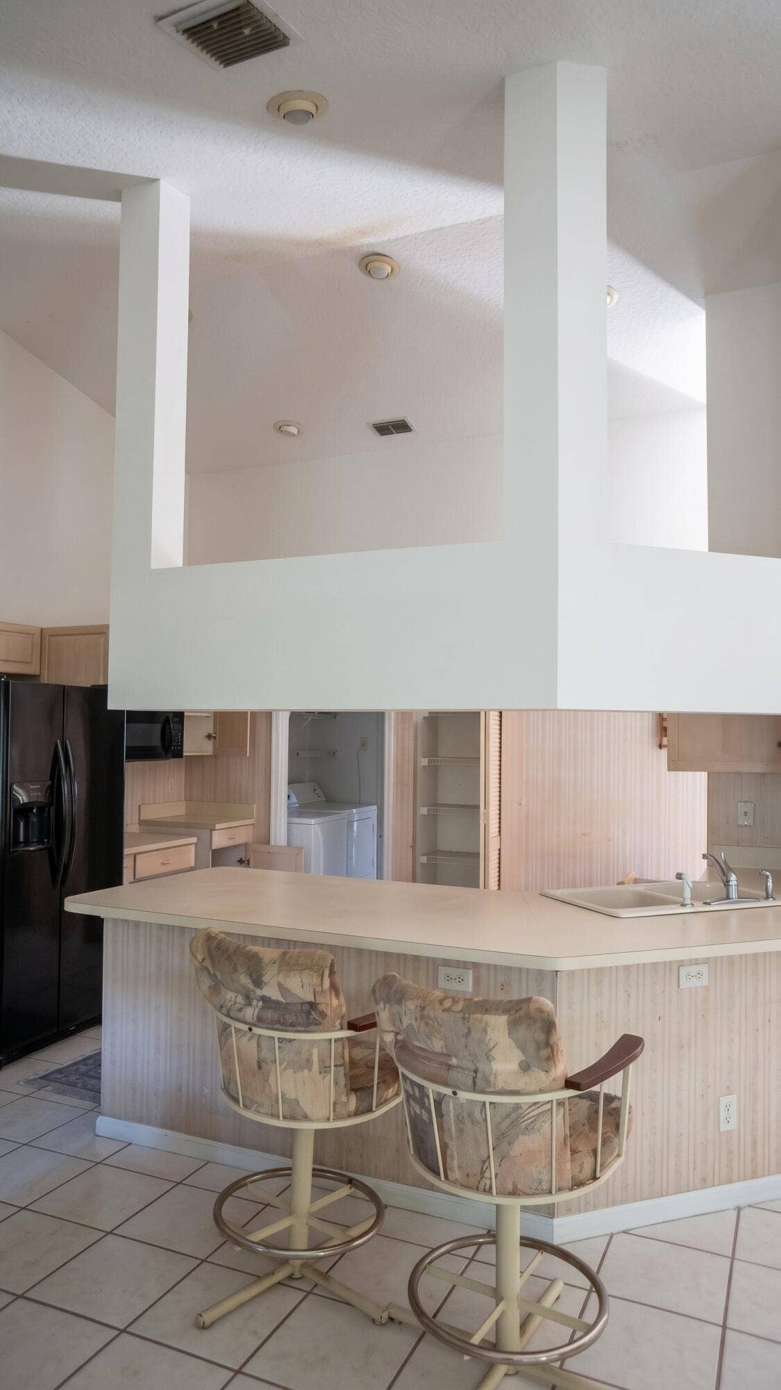 188 Gulfstream Circle, Royal Palm Beach, FL 33411 21 - Kitchen