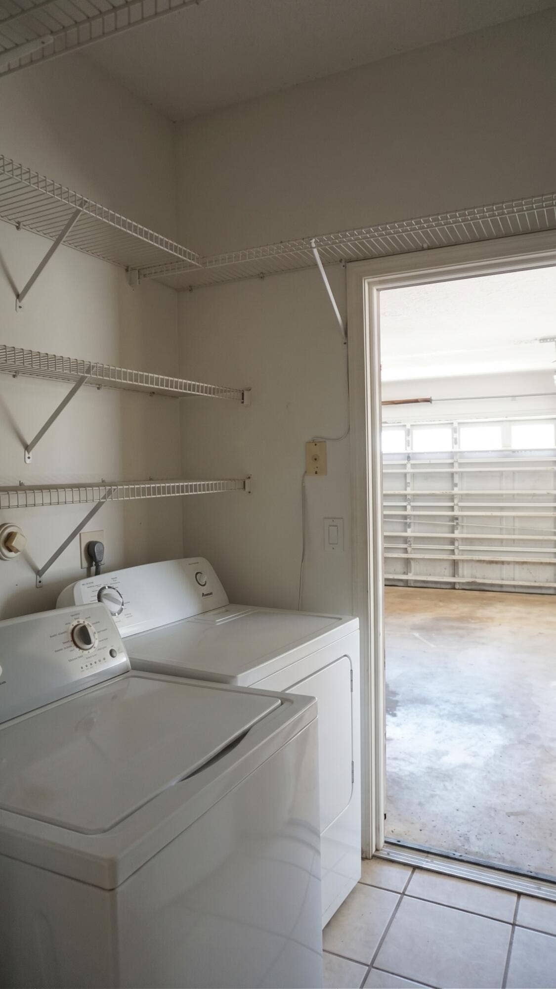 188 Gulfstream Circle, Royal Palm Beach, FL 33411 34 - Laundry