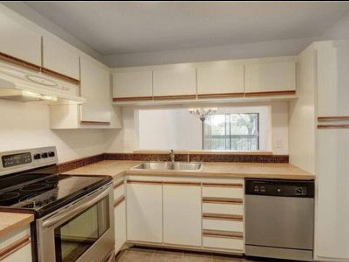 2584 NW 89th Drive, #2584, Coral Springs, FL 33065 IMG_5880