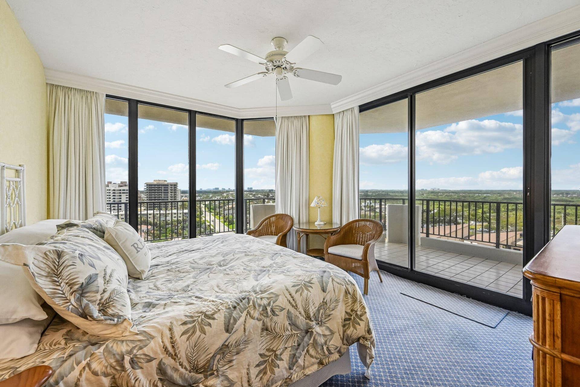 800 OCEAN Drive, #1105, Juno Beach, FL 33408 Primary Bedroom
