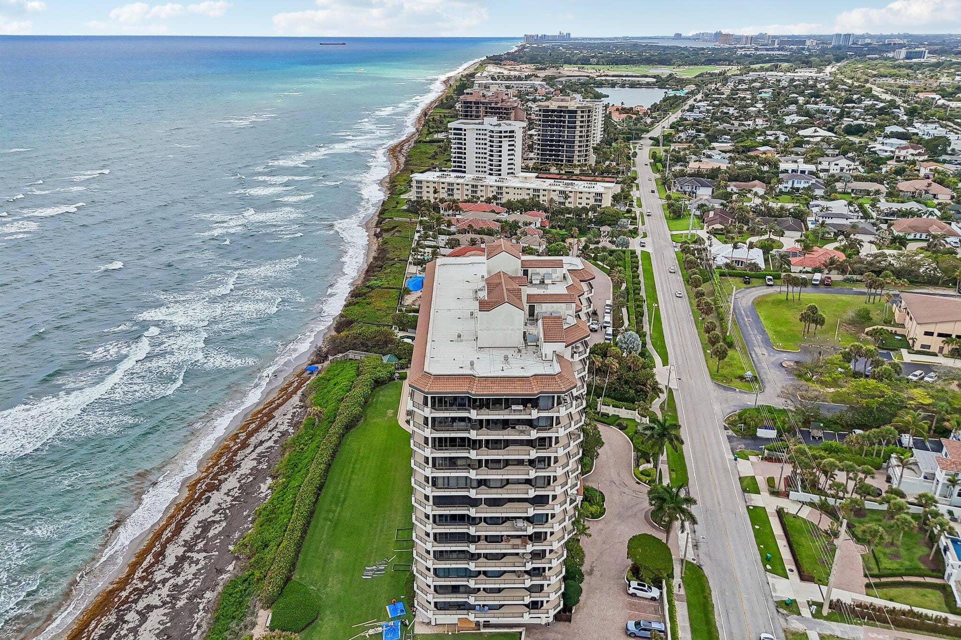 800 OCEAN Drive, #1105, Juno Beach, FL 33408 Aerial