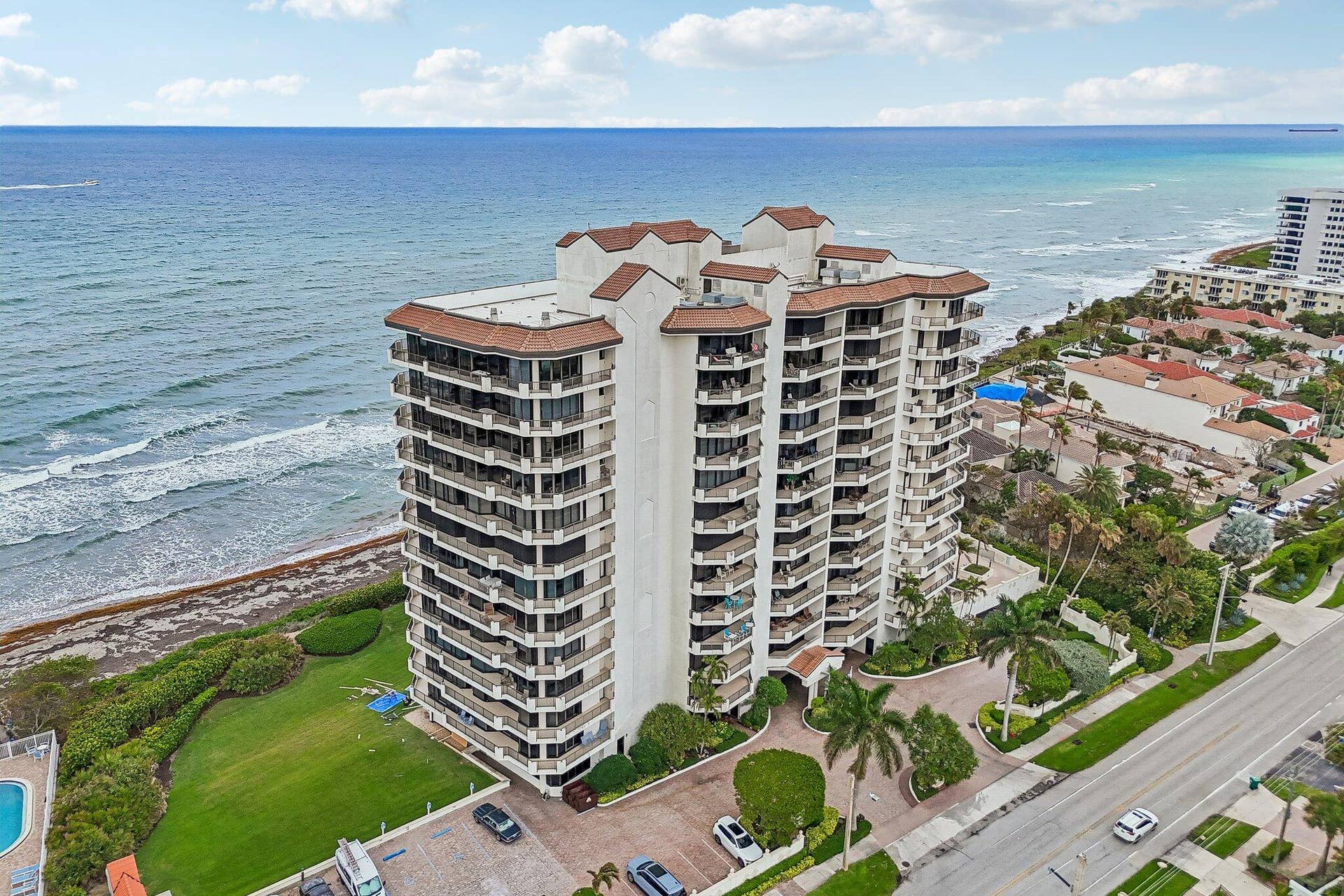 800 OCEAN Drive, #1105, Juno Beach, FL 33408 Aerial