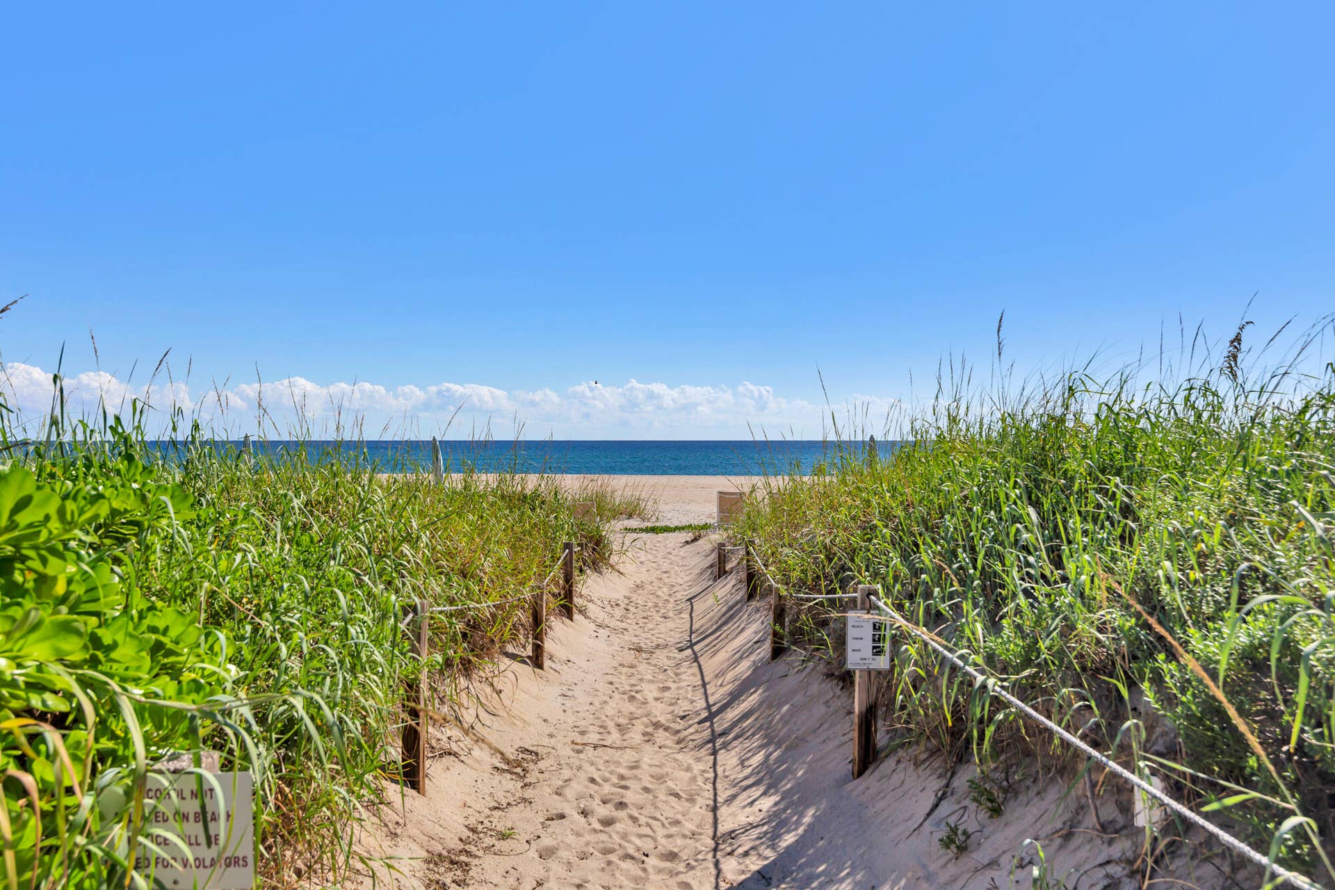 2545 S Ocean Boulevard, #3140, Palm Beach, FL 33480 Private beach entrance