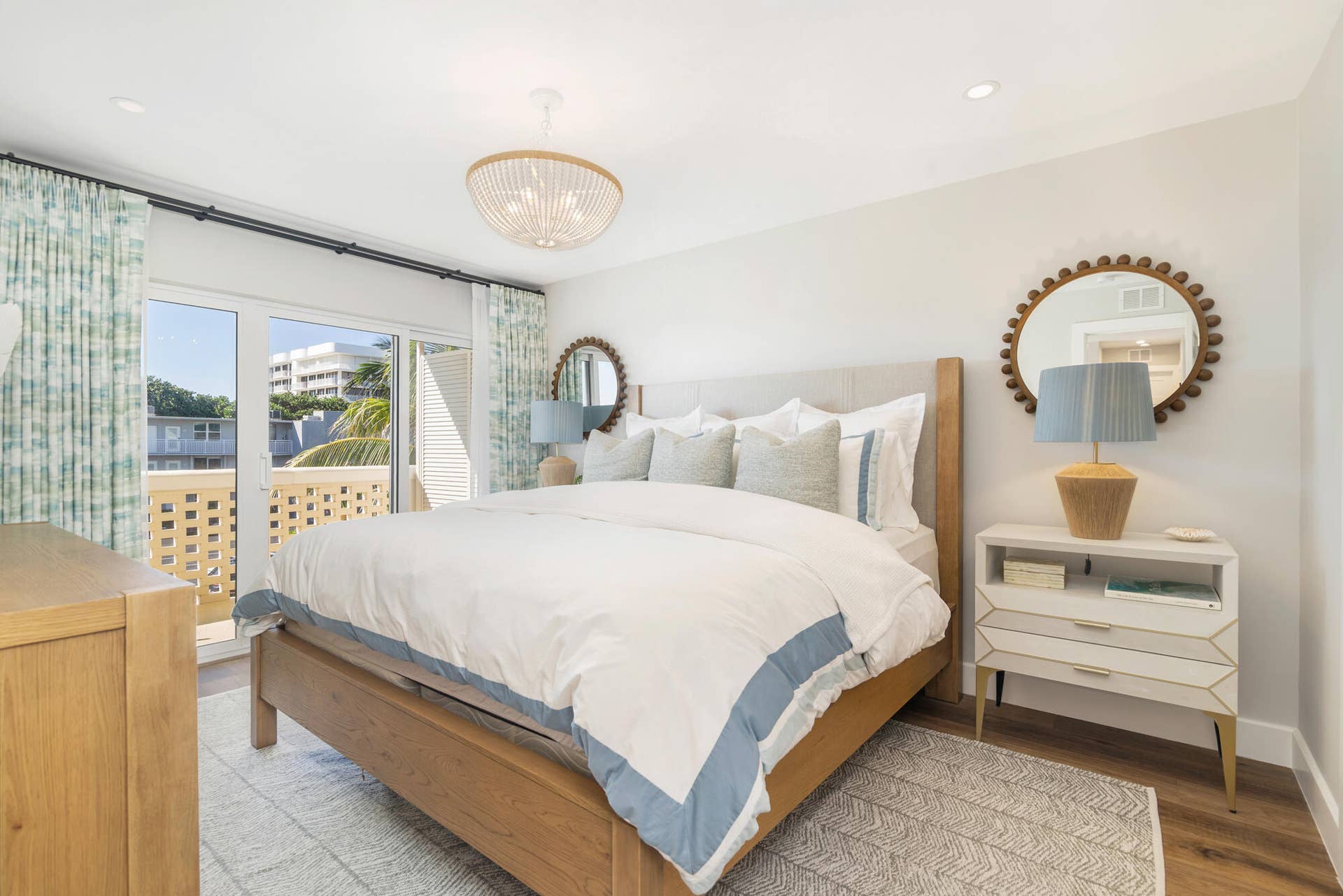 2545 S Ocean Boulevard, #3140, Palm Beach, FL 33480 Luxurious Primary Bedroom