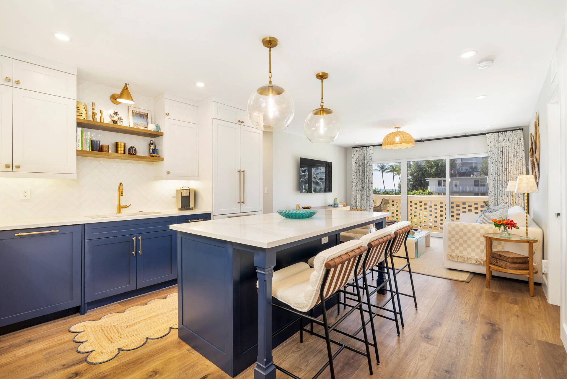 2545 S Ocean Boulevard, #3140, Palm Beach, FL 33480 Welcoming