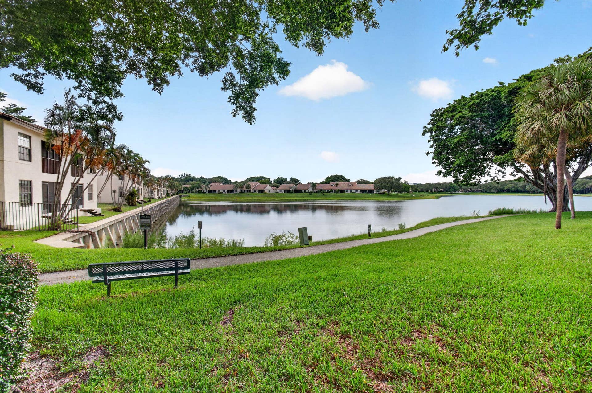 330 PALMWOOD Place, #208, Boca Raton, FL 33431 Lovely Lake View