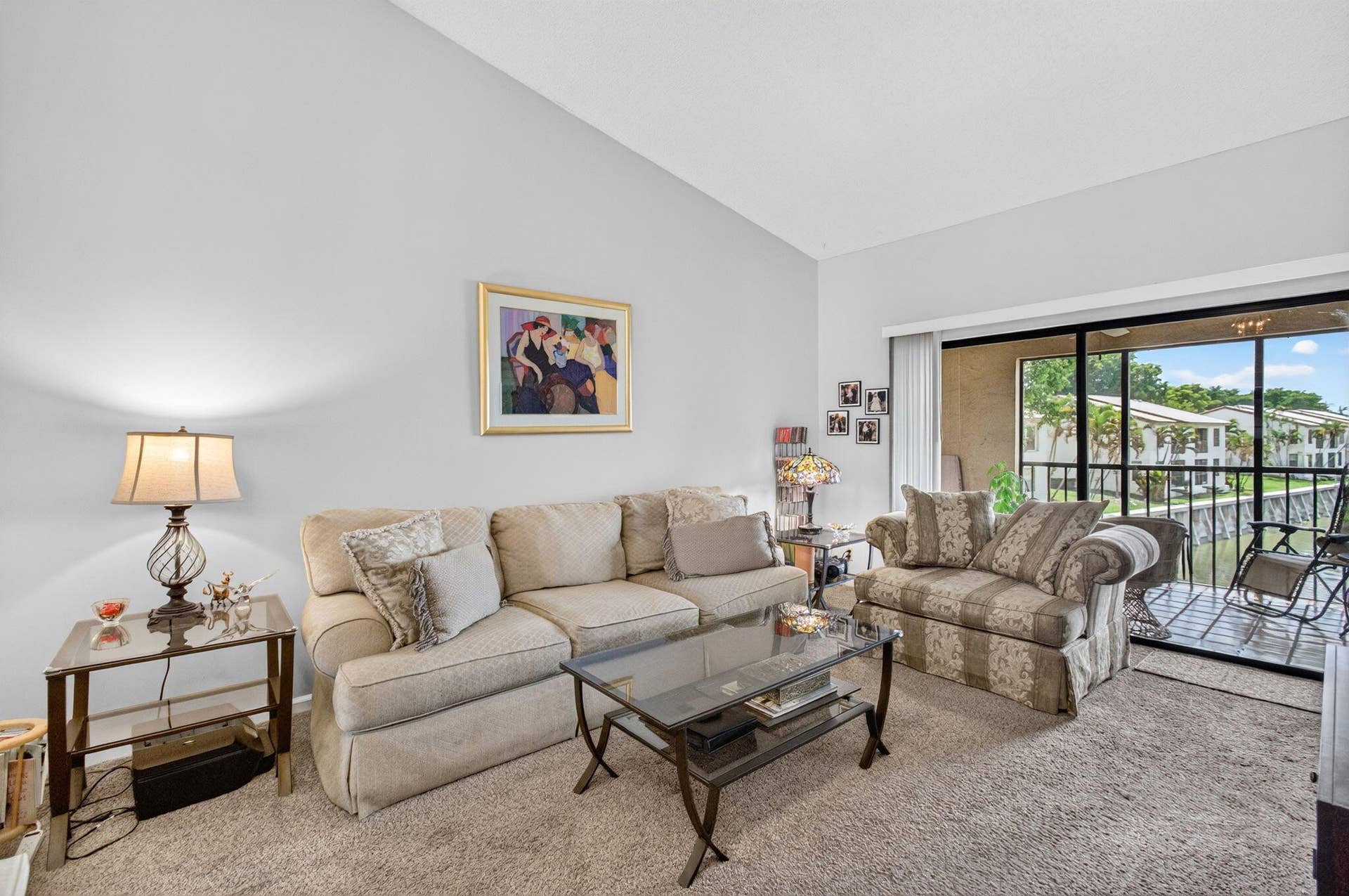 330 PALMWOOD Place, #208, Boca Raton, FL 33431 Living Area