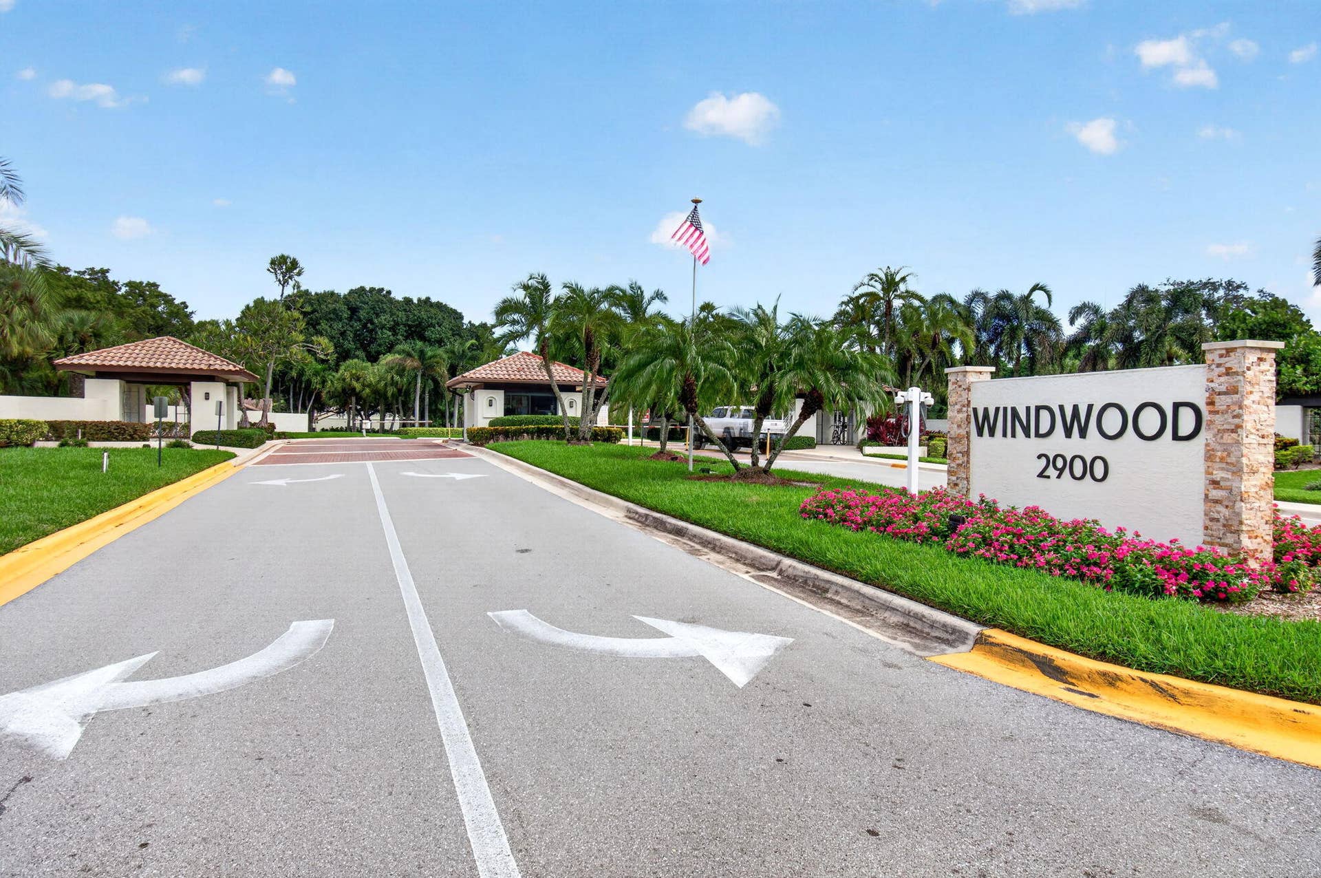 330 PALMWOOD Place, #208, Boca Raton, FL 33431 24 Hours Guard Gated