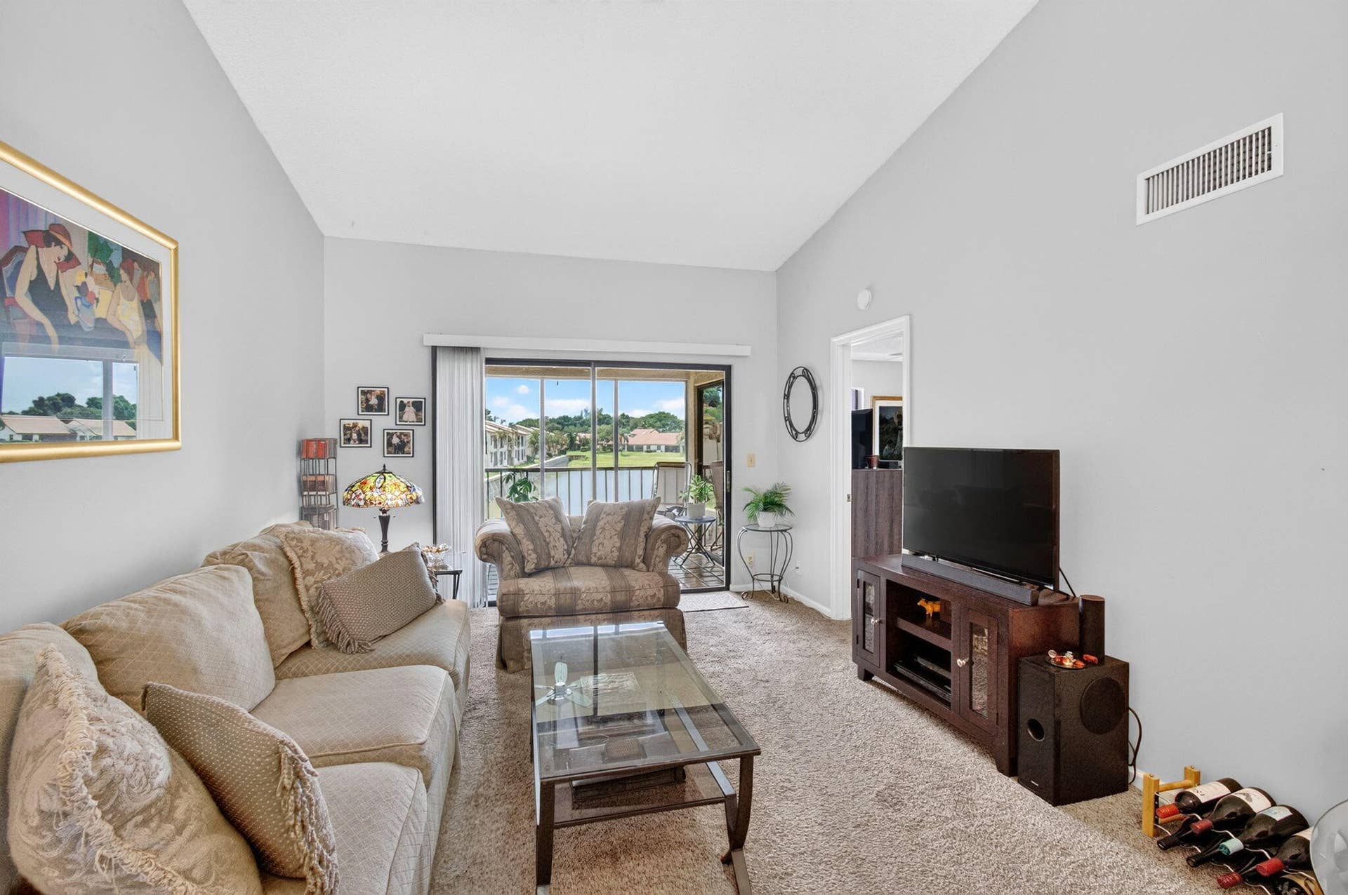 330 PALMWOOD Place, #208, Boca Raton, FL 33431 Living Area