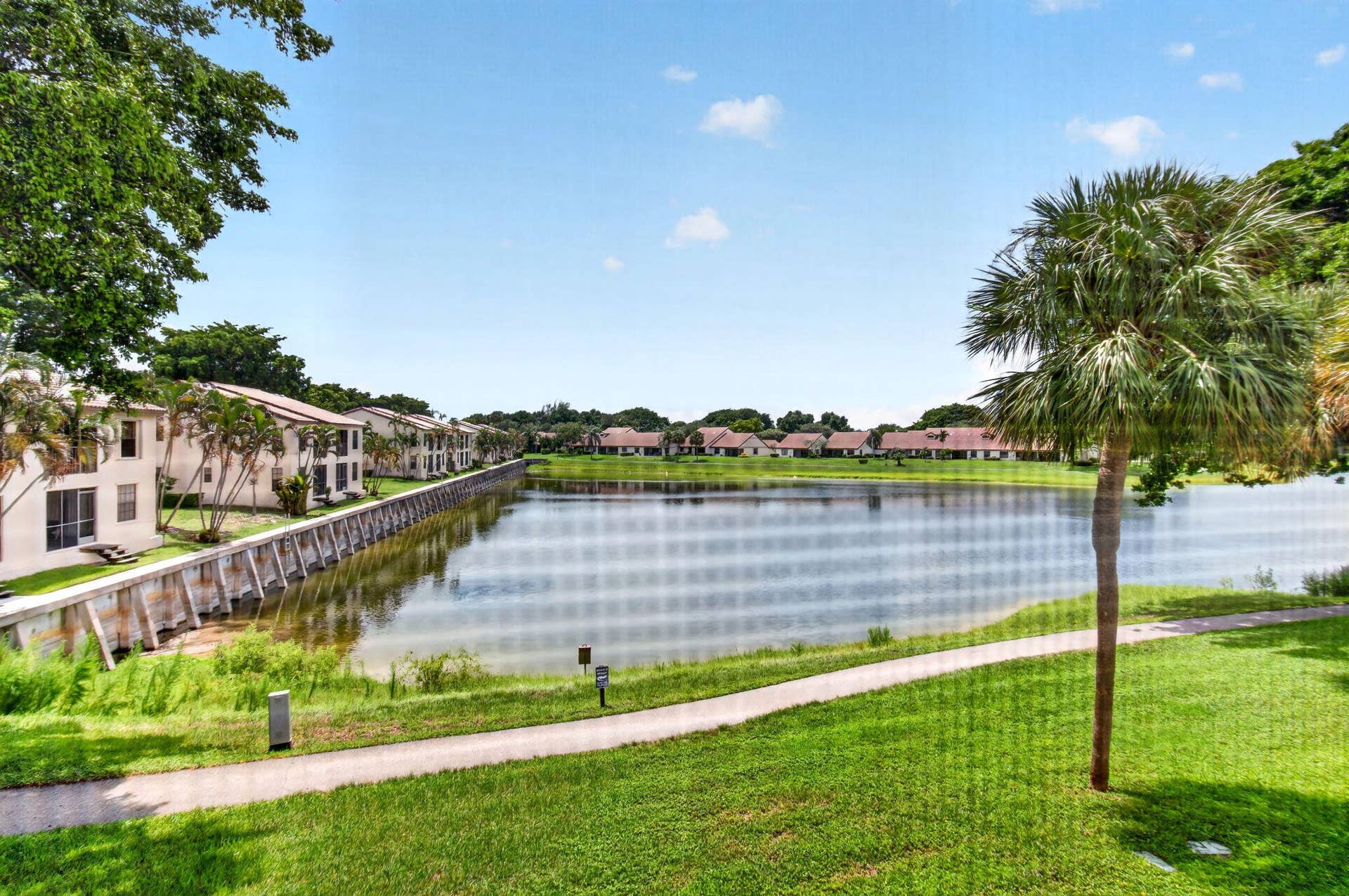 330 PALMWOOD Place, #208, Boca Raton, FL 33431 Walking Path