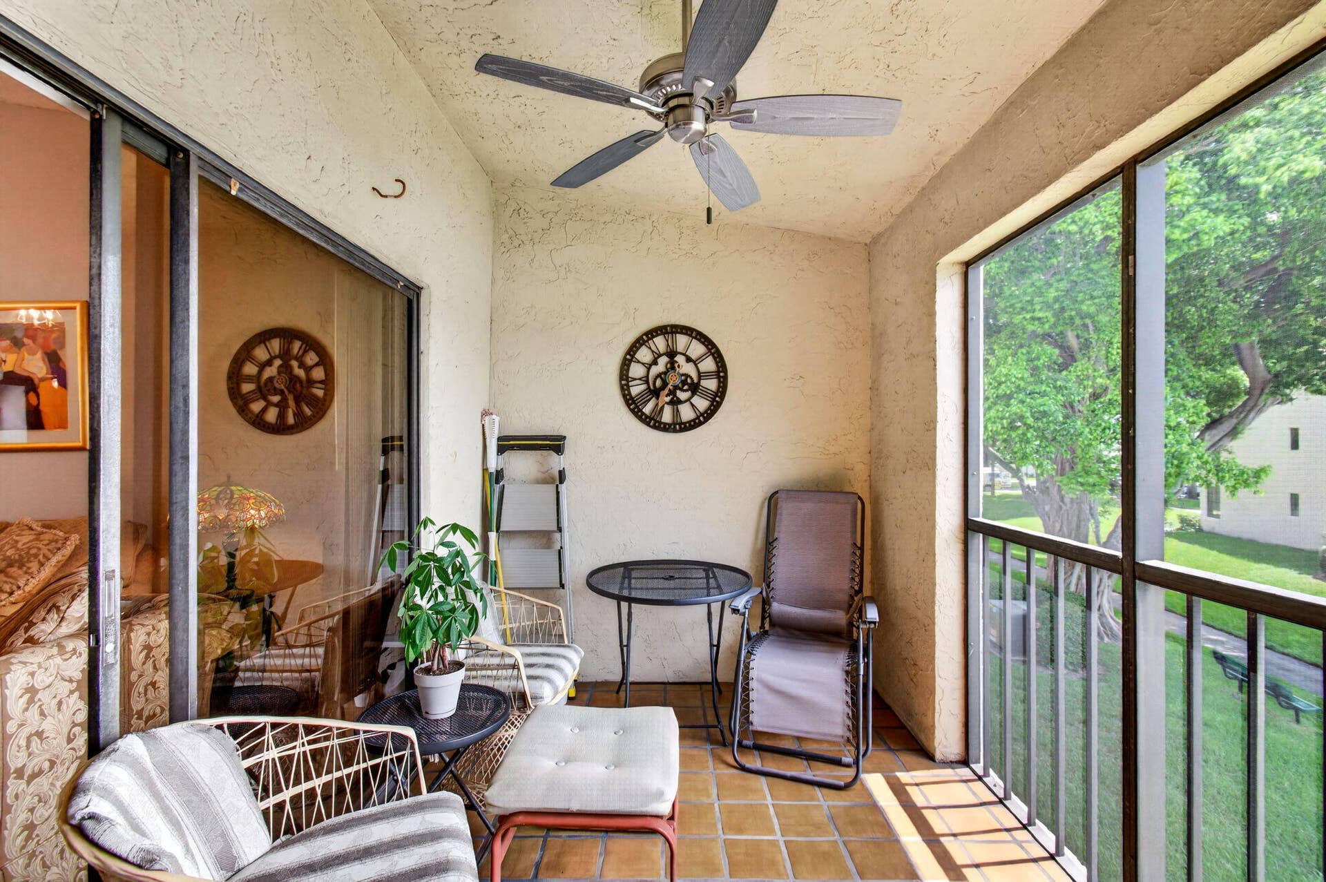 330 PALMWOOD Place, #208, Boca Raton, FL 33431 Mexican Tiled Floor