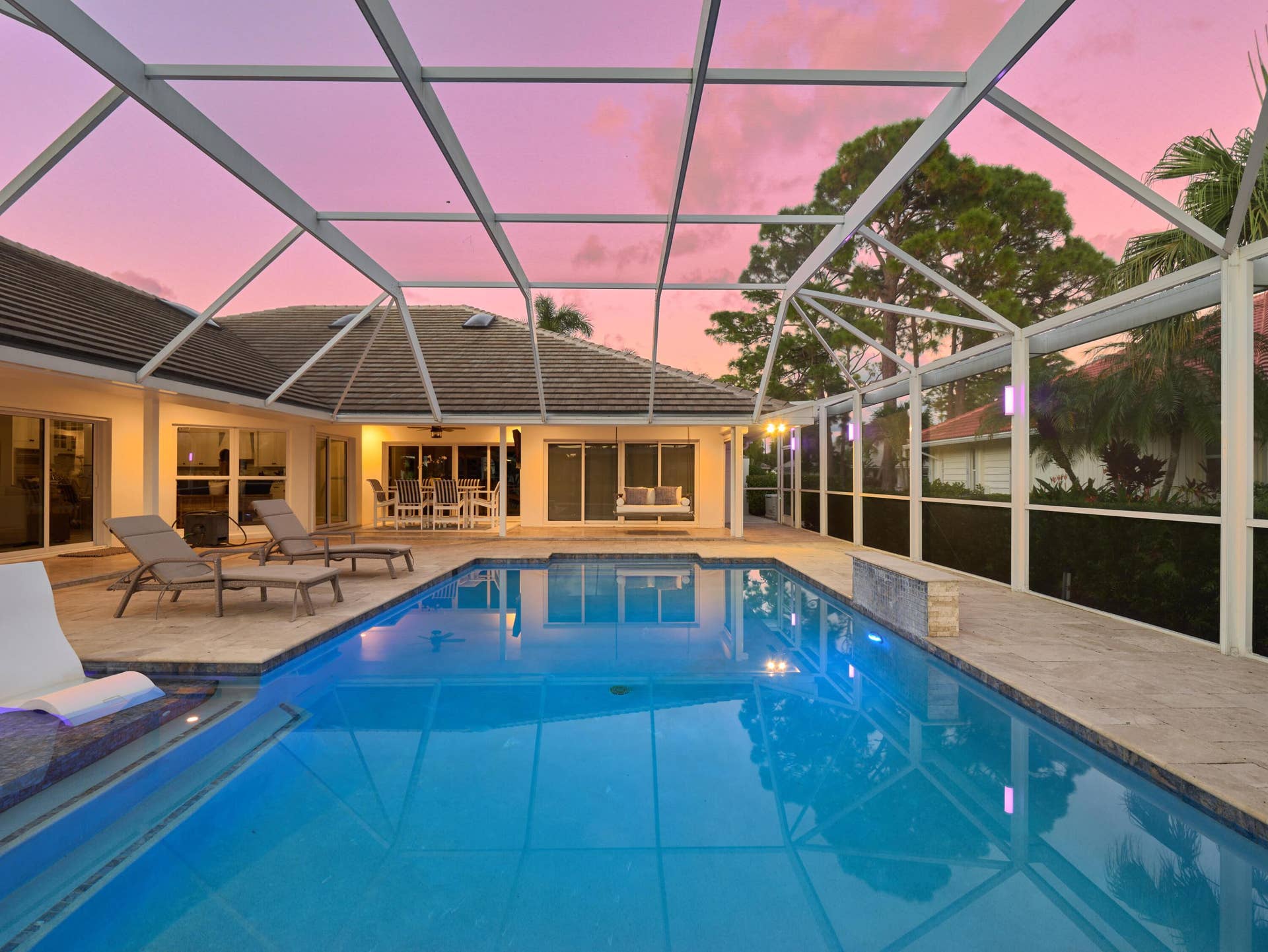 32 Rabbits Run, Palm Beach Gardens, FL 33418 P1196694_HDR