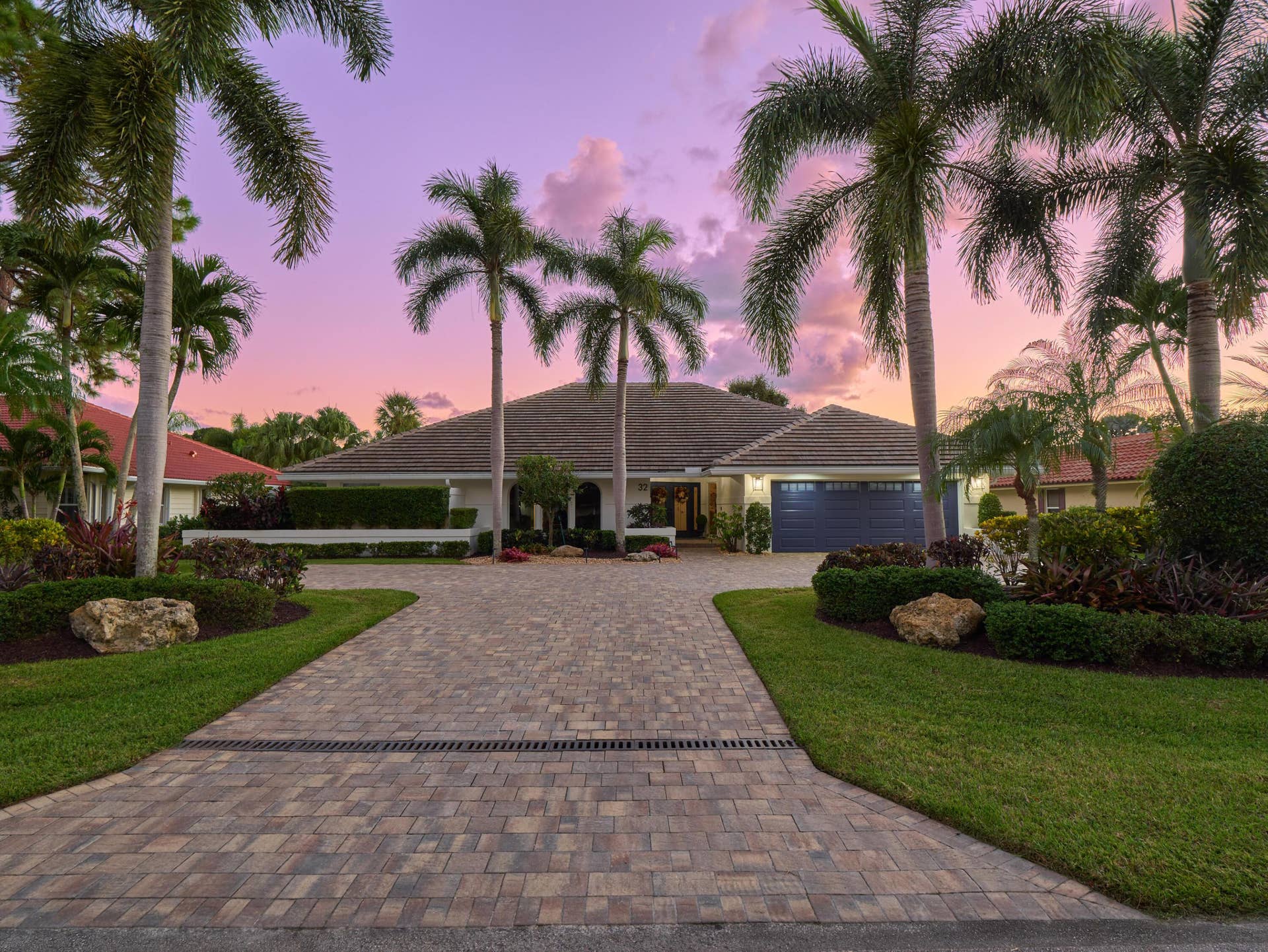 32 Rabbits Run, Palm Beach Gardens, FL 33418 P1196704_HDR