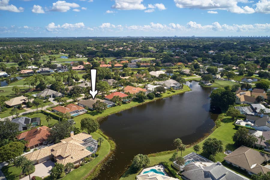 Property photo for 32 Rabbits Run, Palm Beach Gardens, FL