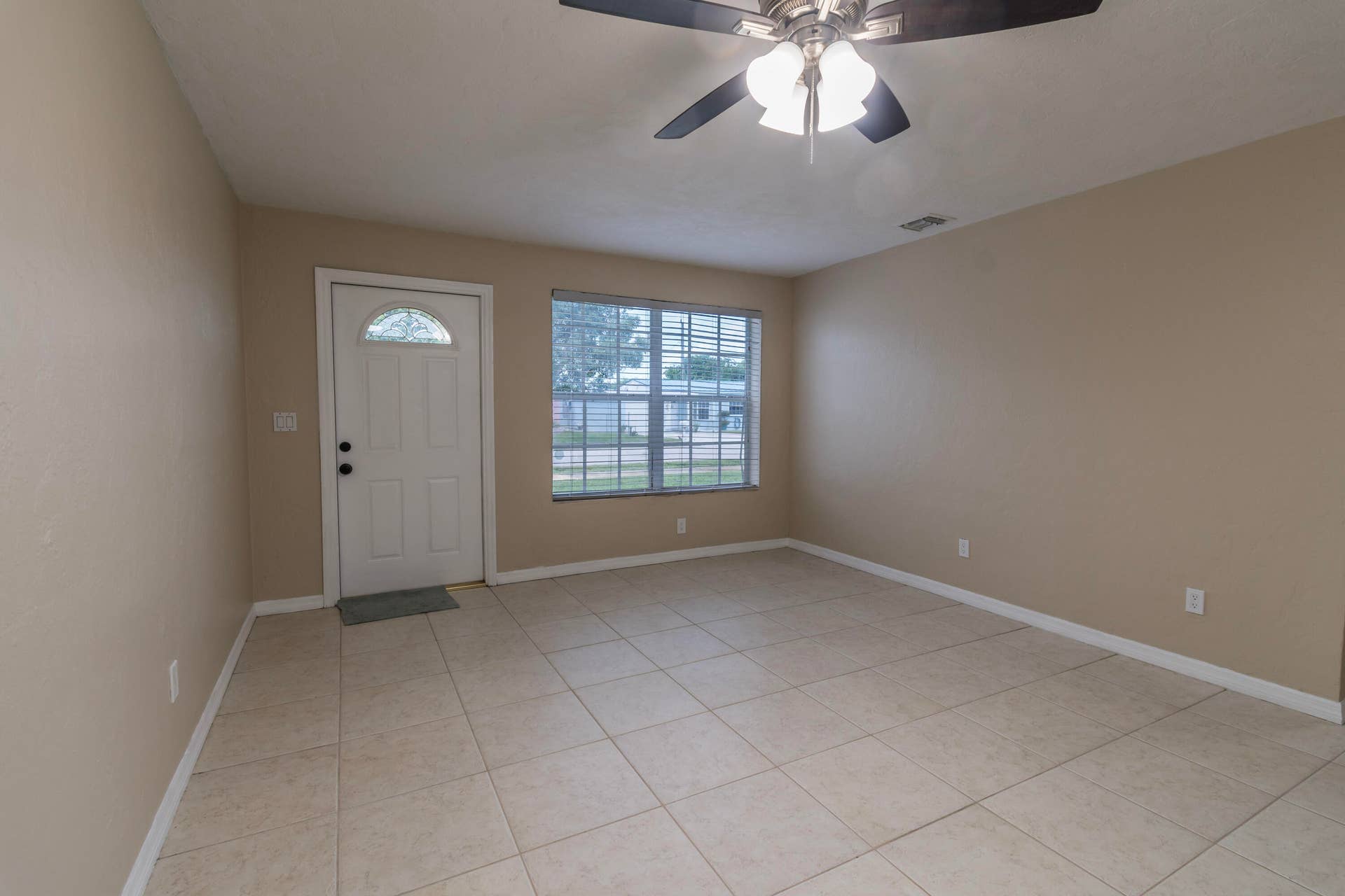 2032 Worthington Road, West Palm Beach, FL 33409 Family Room