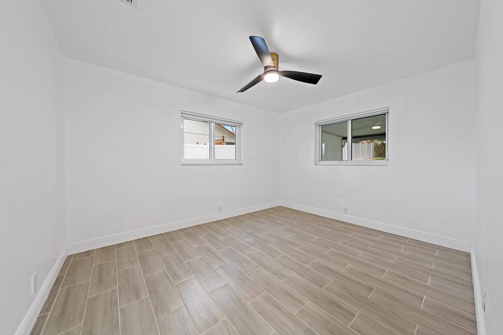 5521 Parker Avenue, West Palm Beach, FL 33405 5521 Parker Ave-12