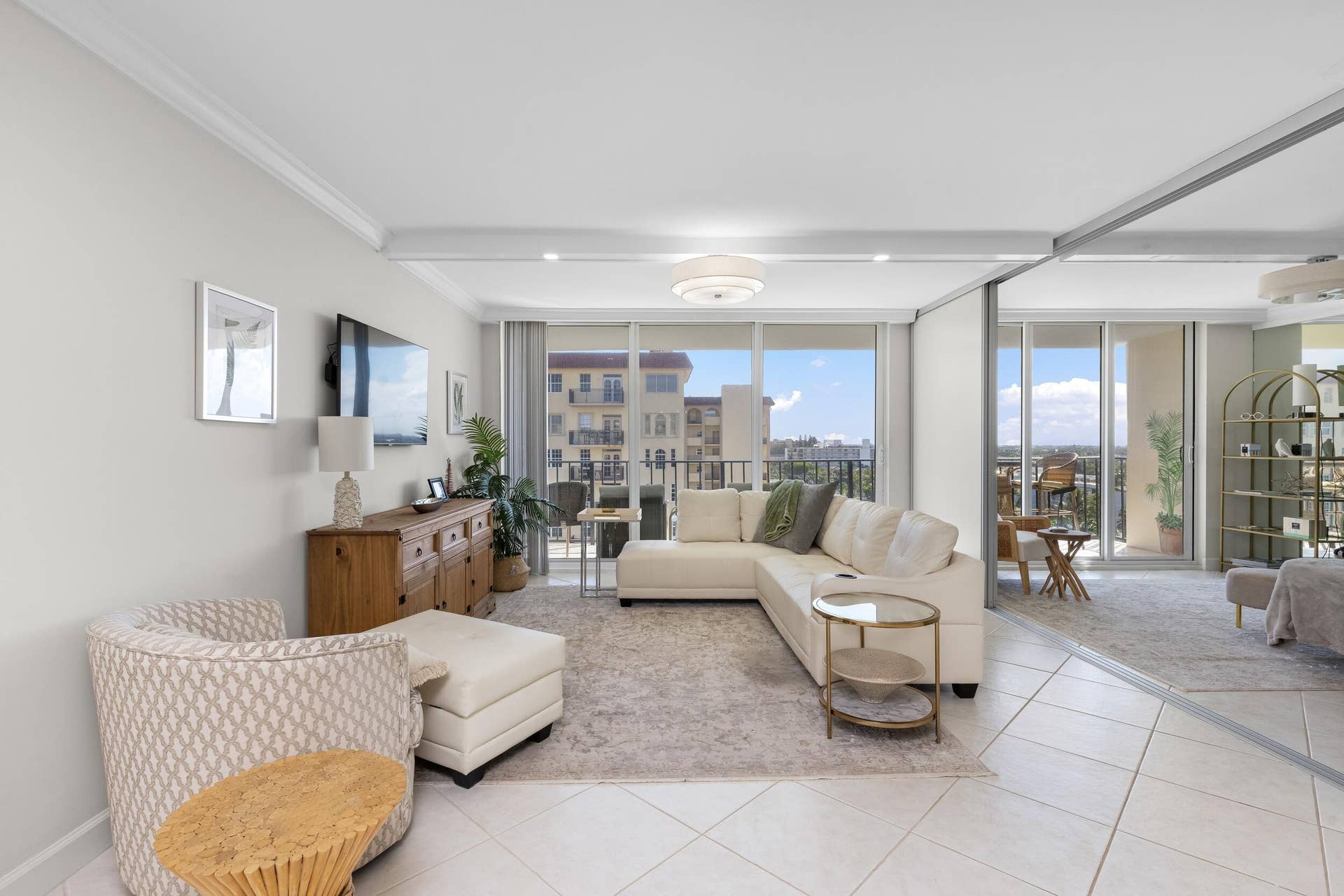 3460 S Ocean Boulevard, #7160, Palm Beach, FL 33480 Living Area