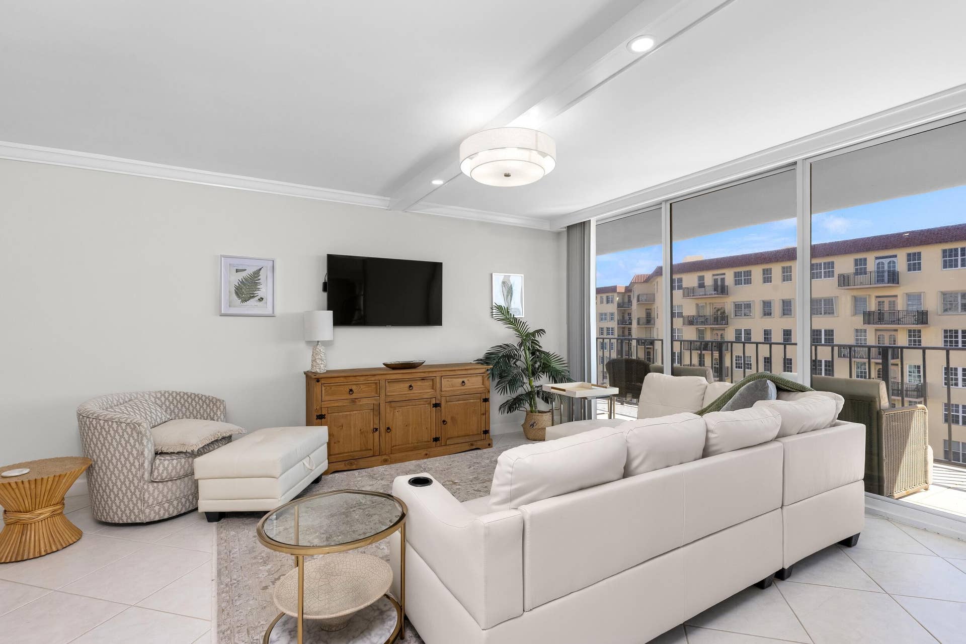 3460 S Ocean Boulevard, #7160, Palm Beach, FL 33480 Living Area