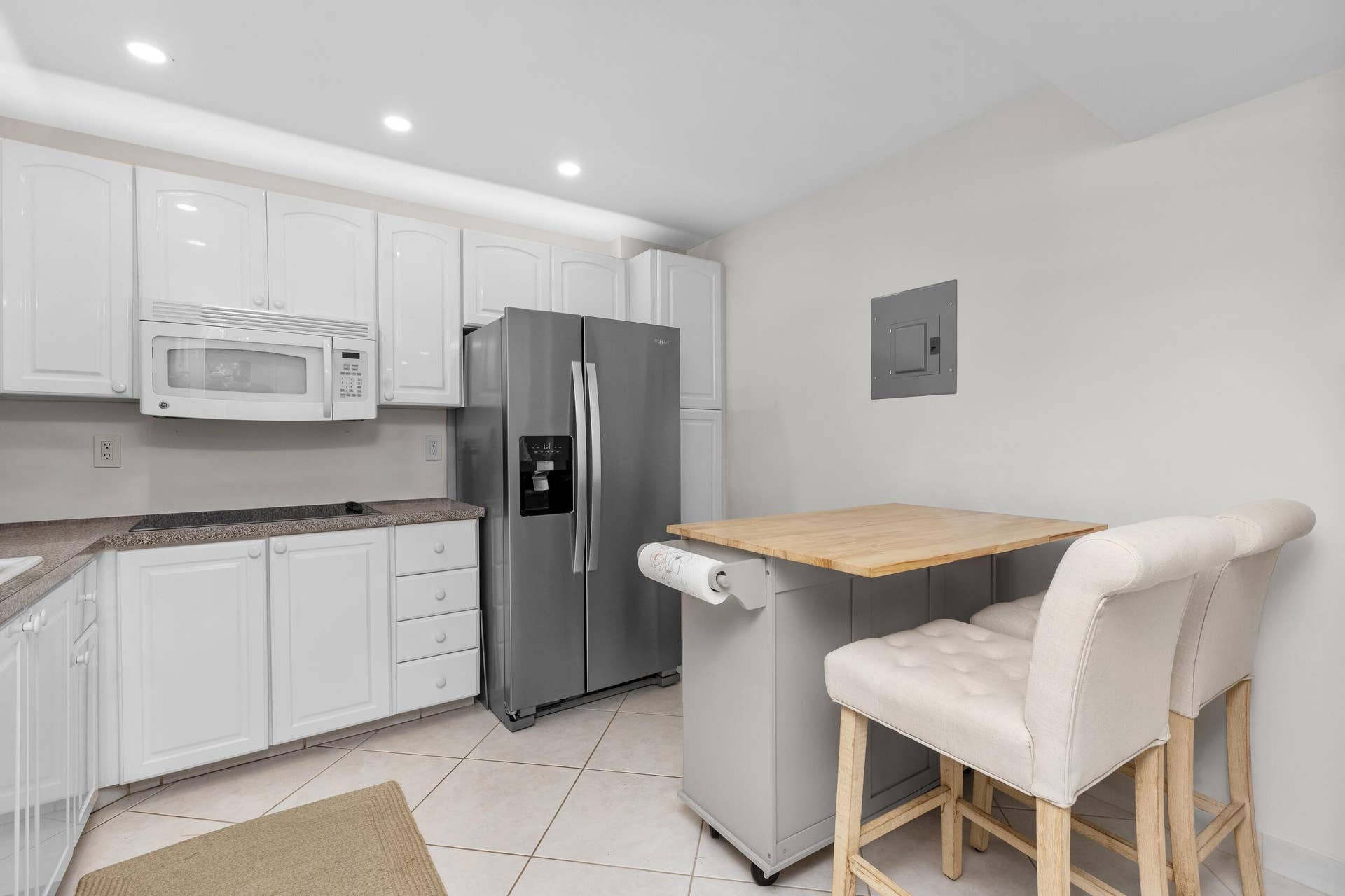 3460 S Ocean Boulevard, #7160, Palm Beach, FL 33480 Kitchen