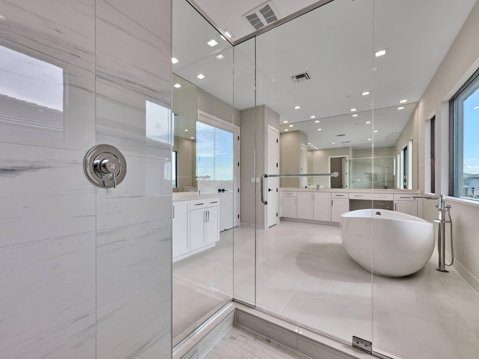 13522 Nesting Pines Way, Palm Beach Gardens, FL 33412 Primary Bath