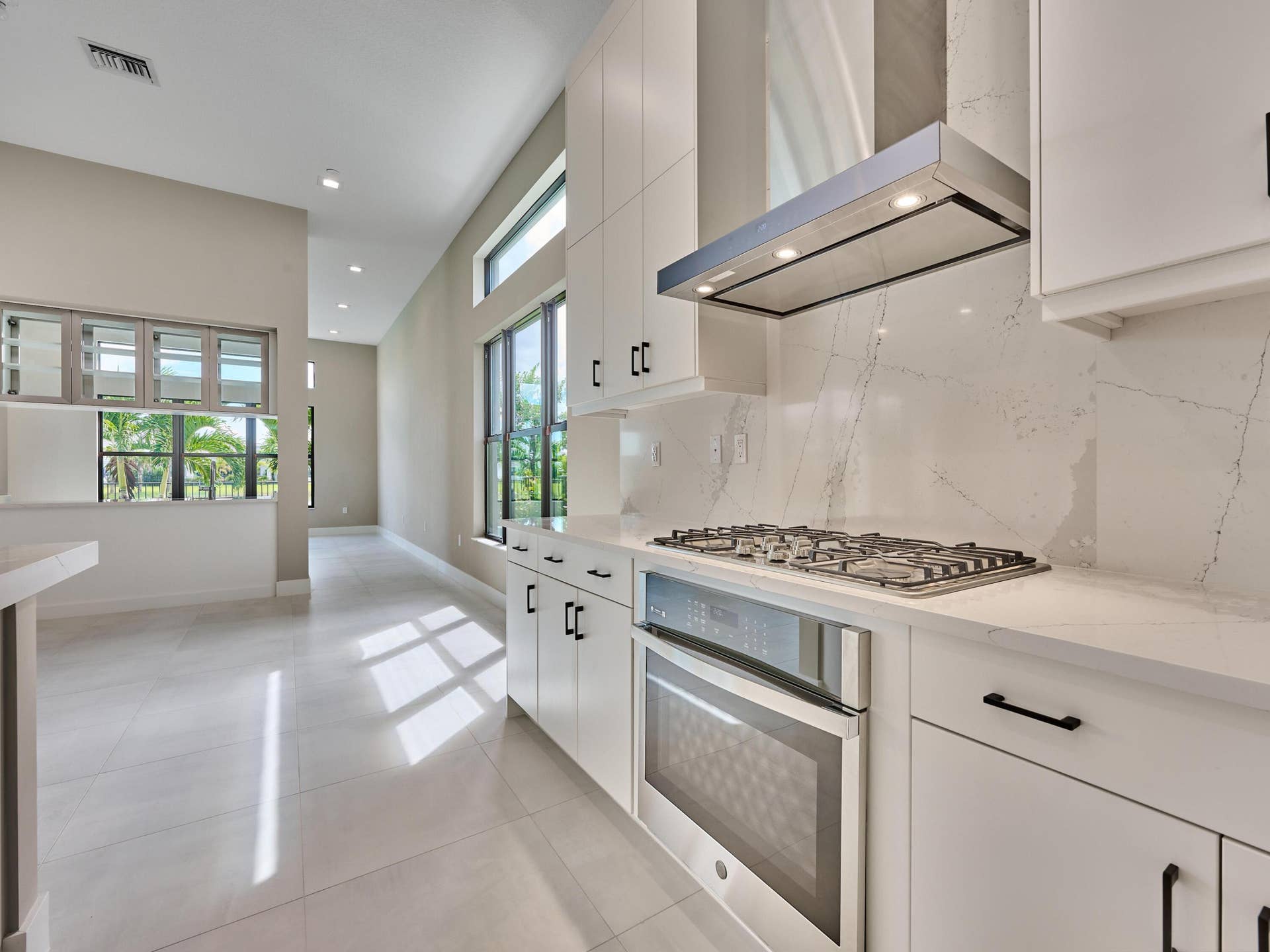 13522 Nesting Pines Way, Palm Beach Gardens, FL 33412 Kitchen
