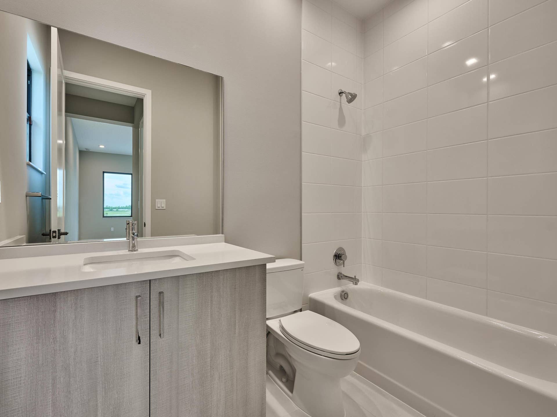 13522 Nesting Pines Way, Palm Beach Gardens, FL 33412 Bedroom 2 En-Suite