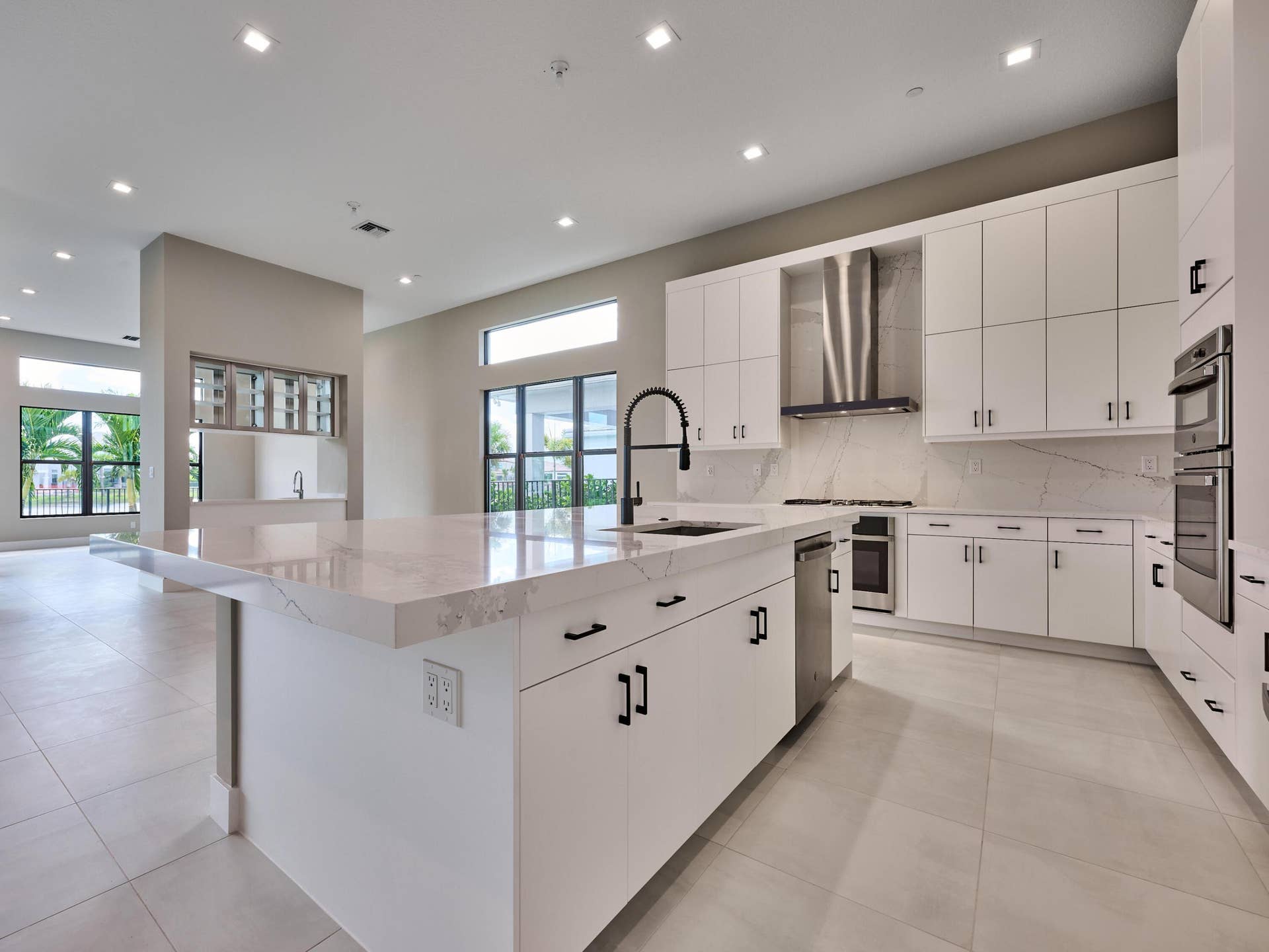 13522 Nesting Pines Way, Palm Beach Gardens, FL 33412 Kitchen