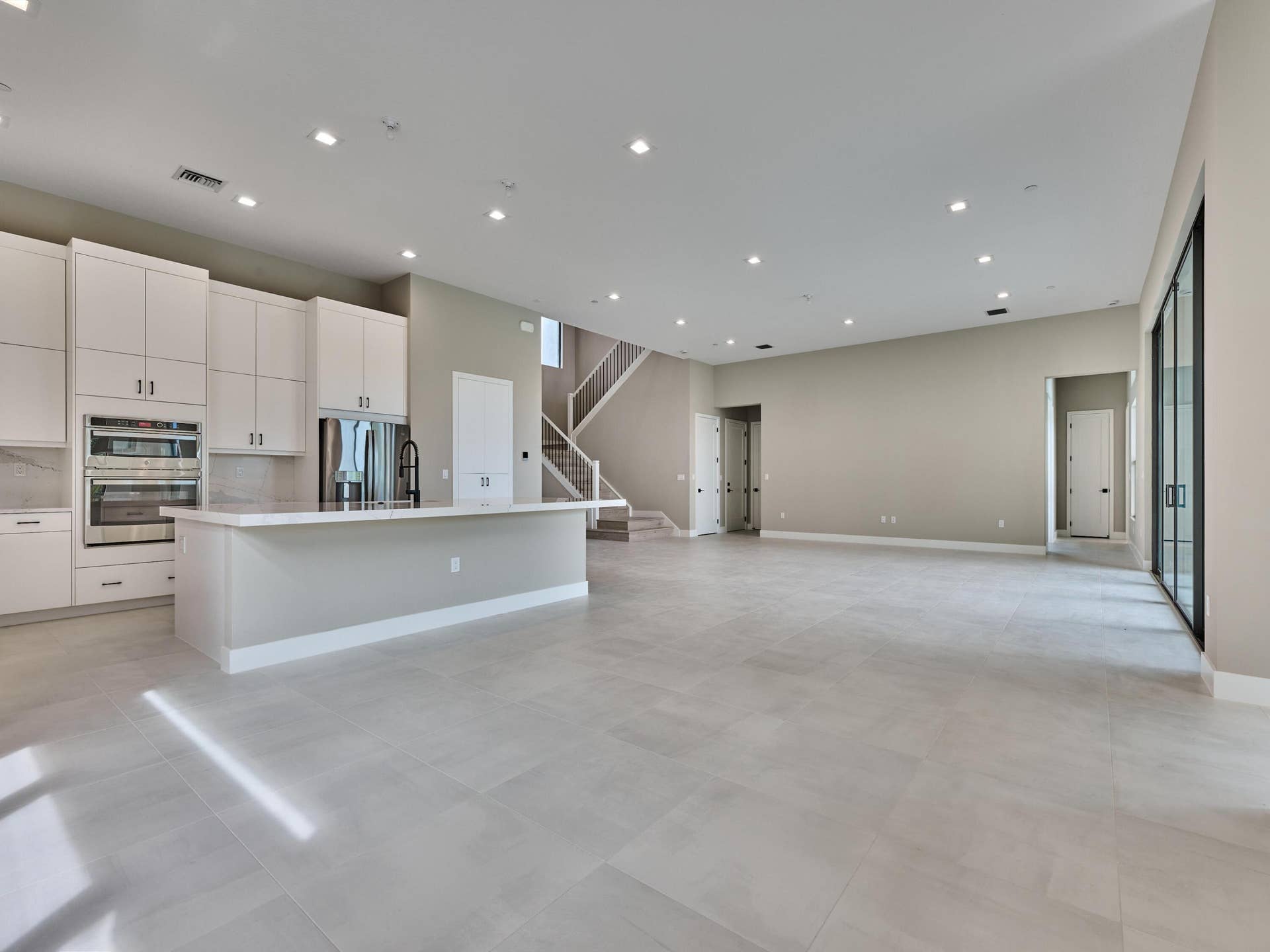 13522 Nesting Pines Way, Palm Beach Gardens, FL 33412 Living space