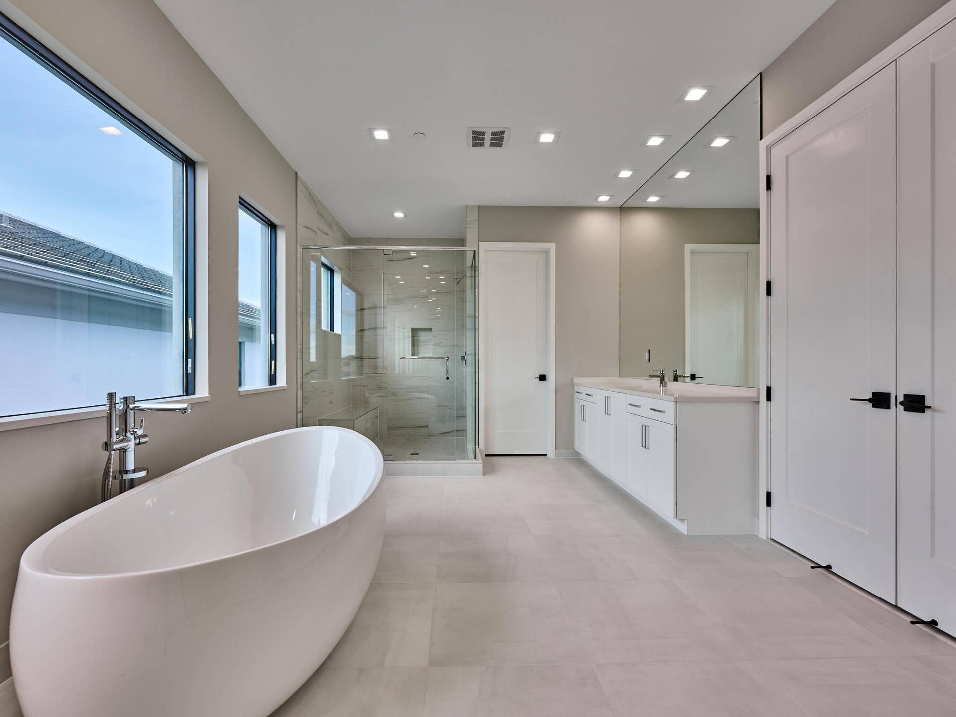 13522 Nesting Pines Way, Palm Beach Gardens, FL 33412 Primary Bath
