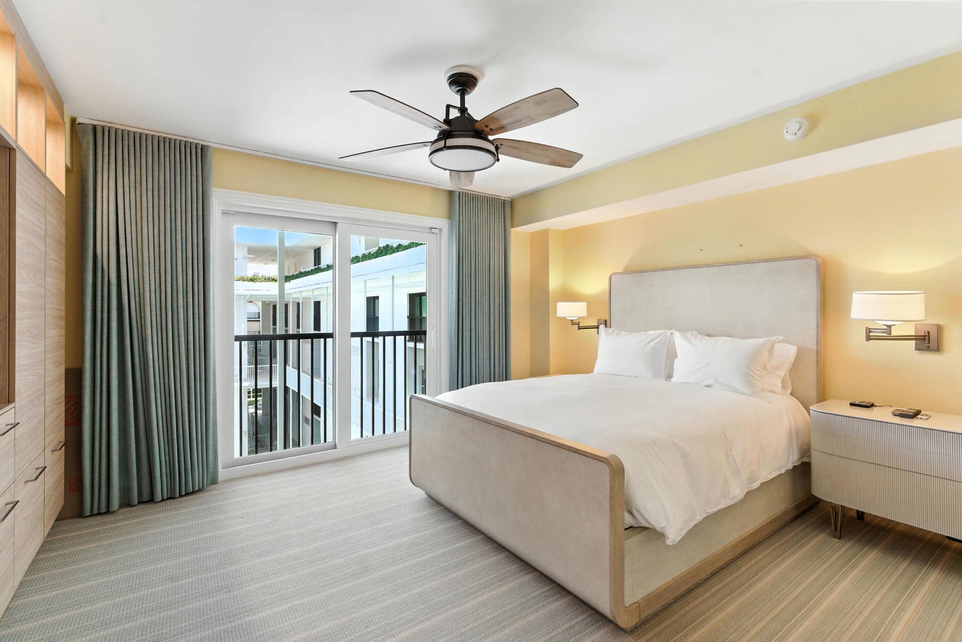 400 S Ocean Boulevard, #419, Palm Beach, Palm Beach, FL 33480 Guest Room