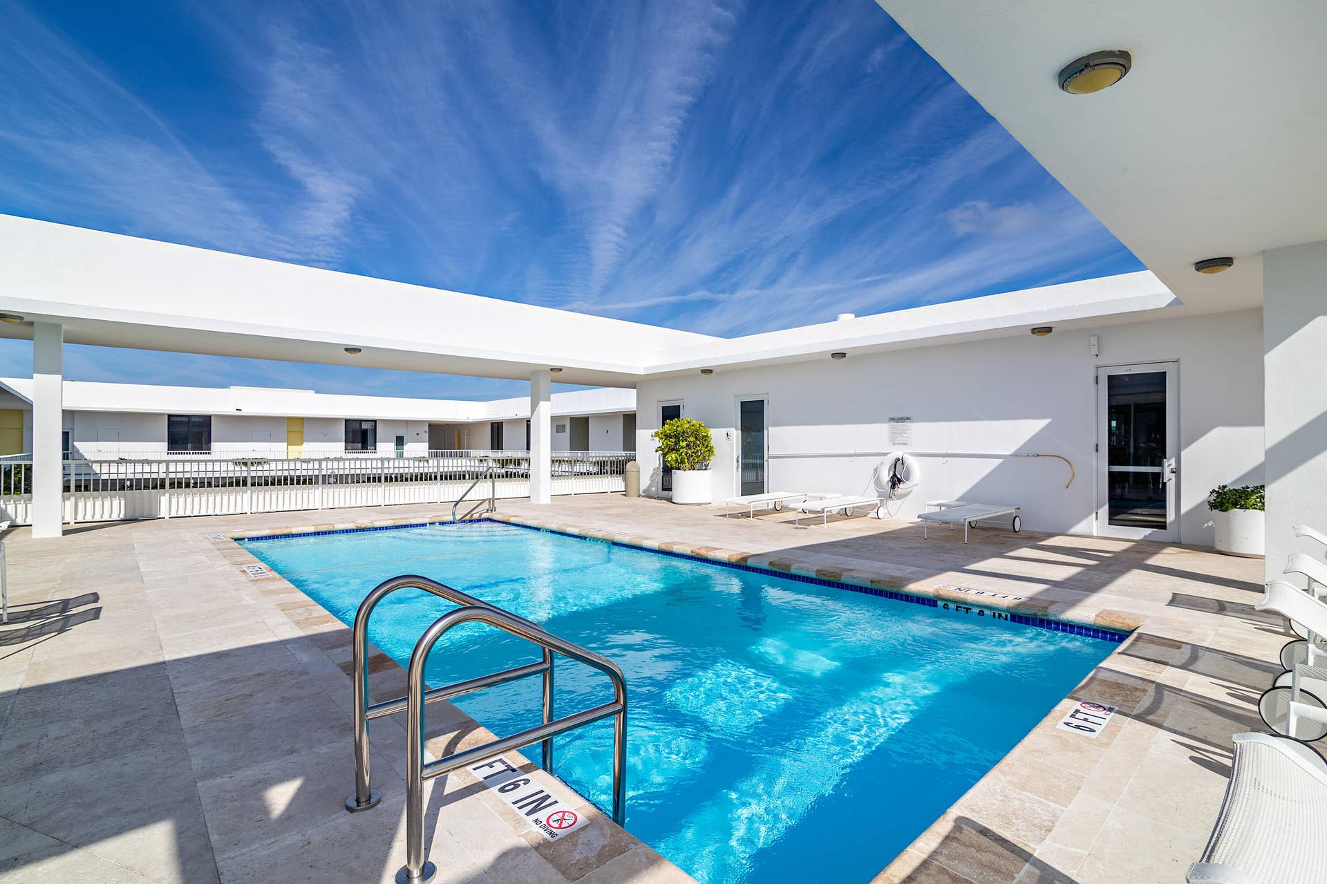 400 S Ocean Boulevard, #419, Palm Beach, Palm Beach, FL 33480 Rooftop pool