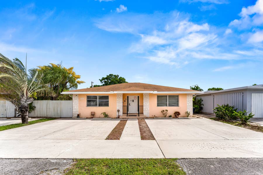 Property photo for 808 S BROADWAY, #1, Lantana, FL