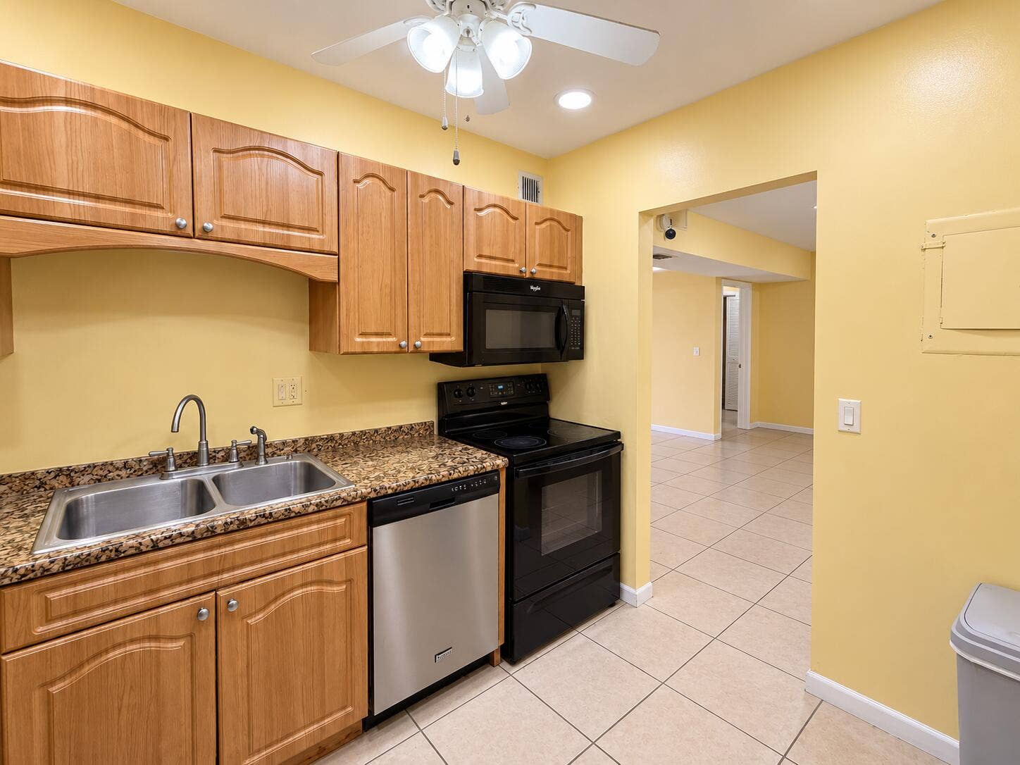 632 NW 13TH Street, #0120, Boca Raton, FL 33486 kitchen 2