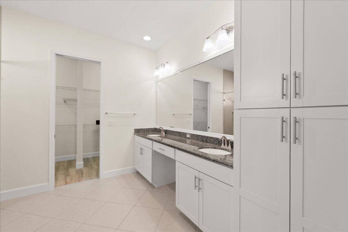 15976 Whippoorwill Circle, Westlake, FL 33470 Primary Bathroom
