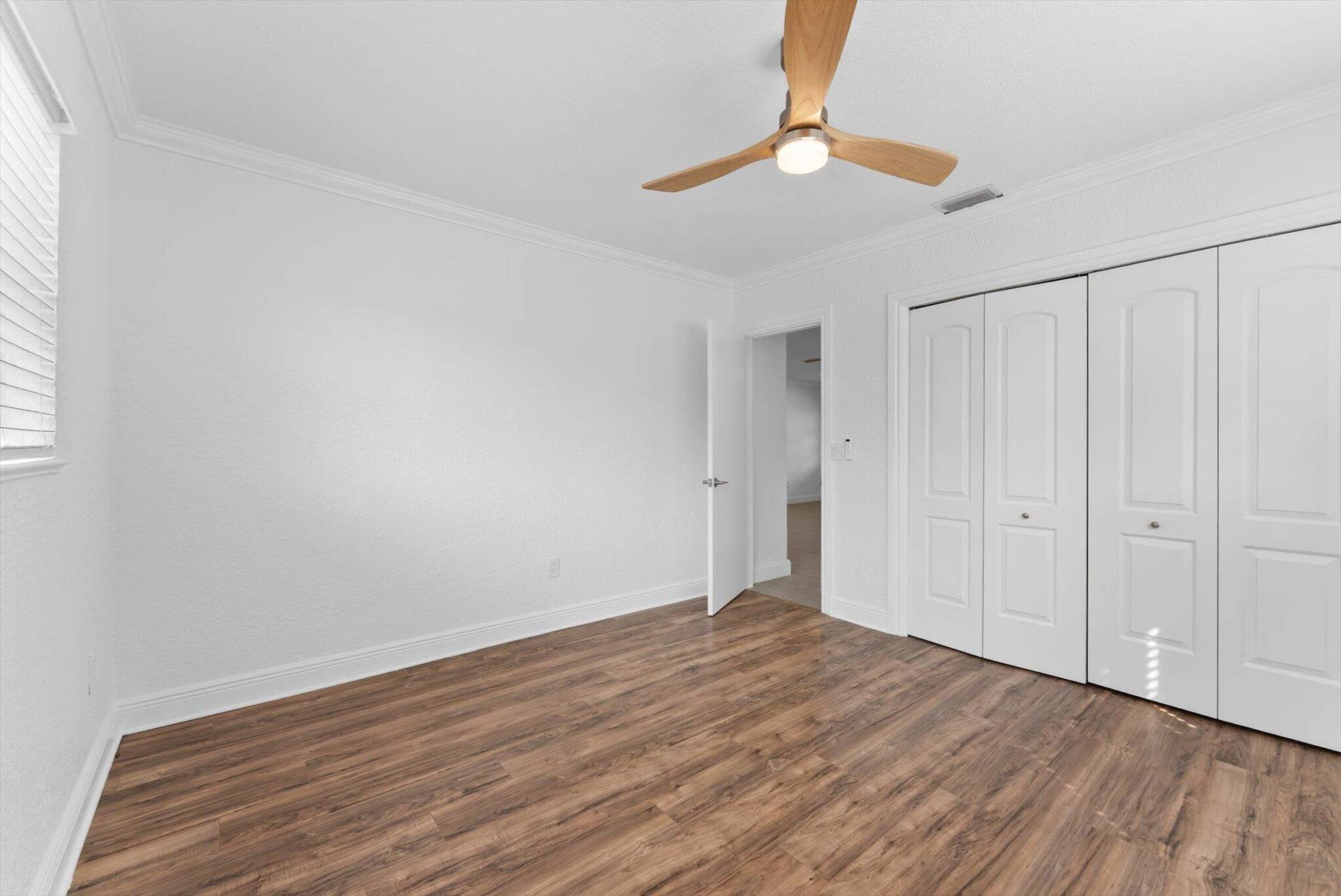 2631 NE 2nd Avenue, Boca Raton, FL 33431 19-19