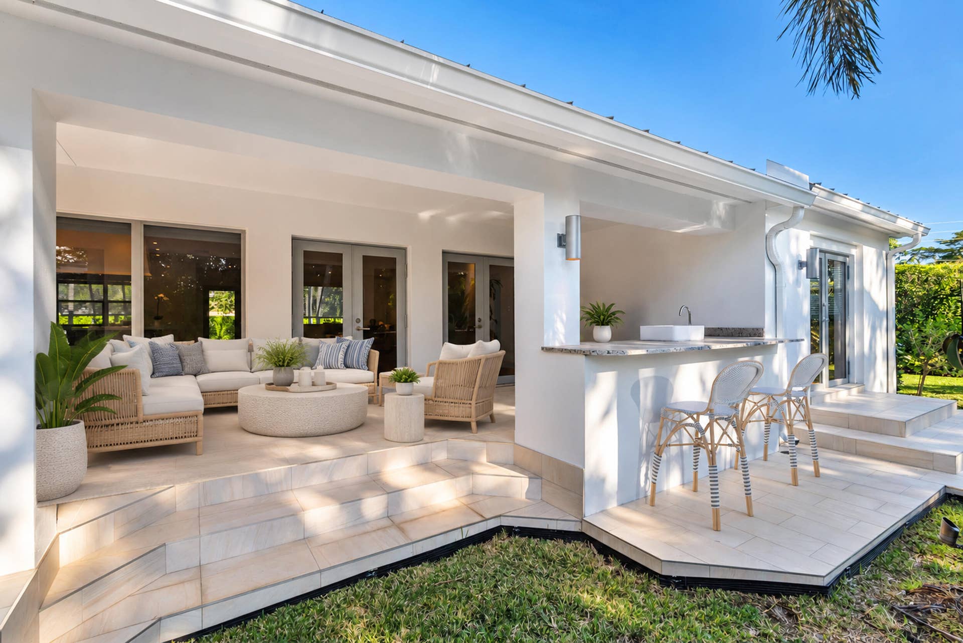 308 Buckingham Road, West Palm Beach, FL 33405 Large Covered Patio