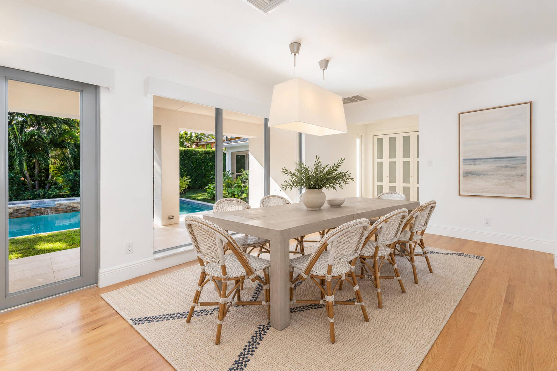308 Buckingham Road, West Palm Beach, FL 33405 Open Dining