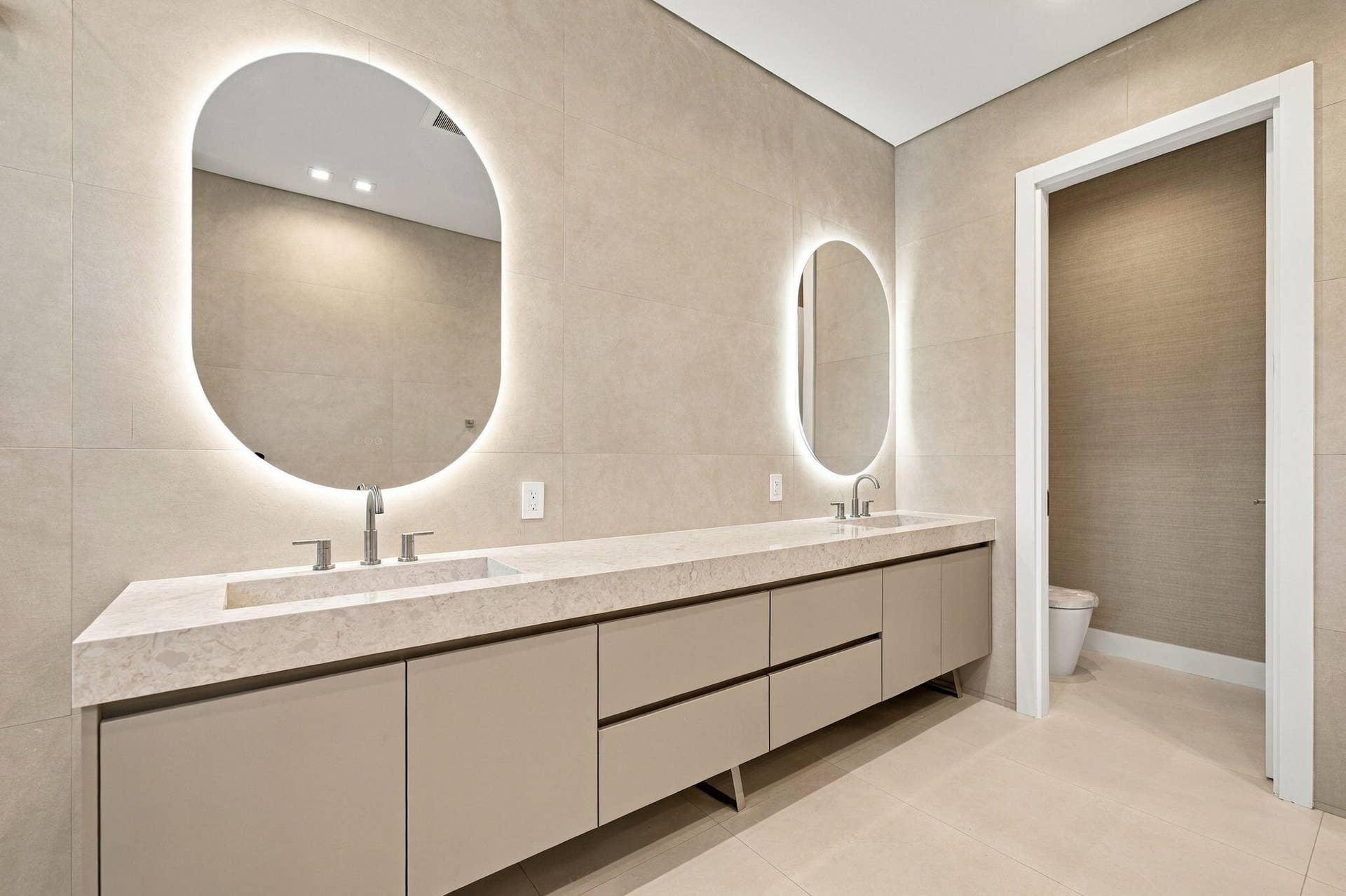 25-web-or-mls-1015-ne-3rd-st