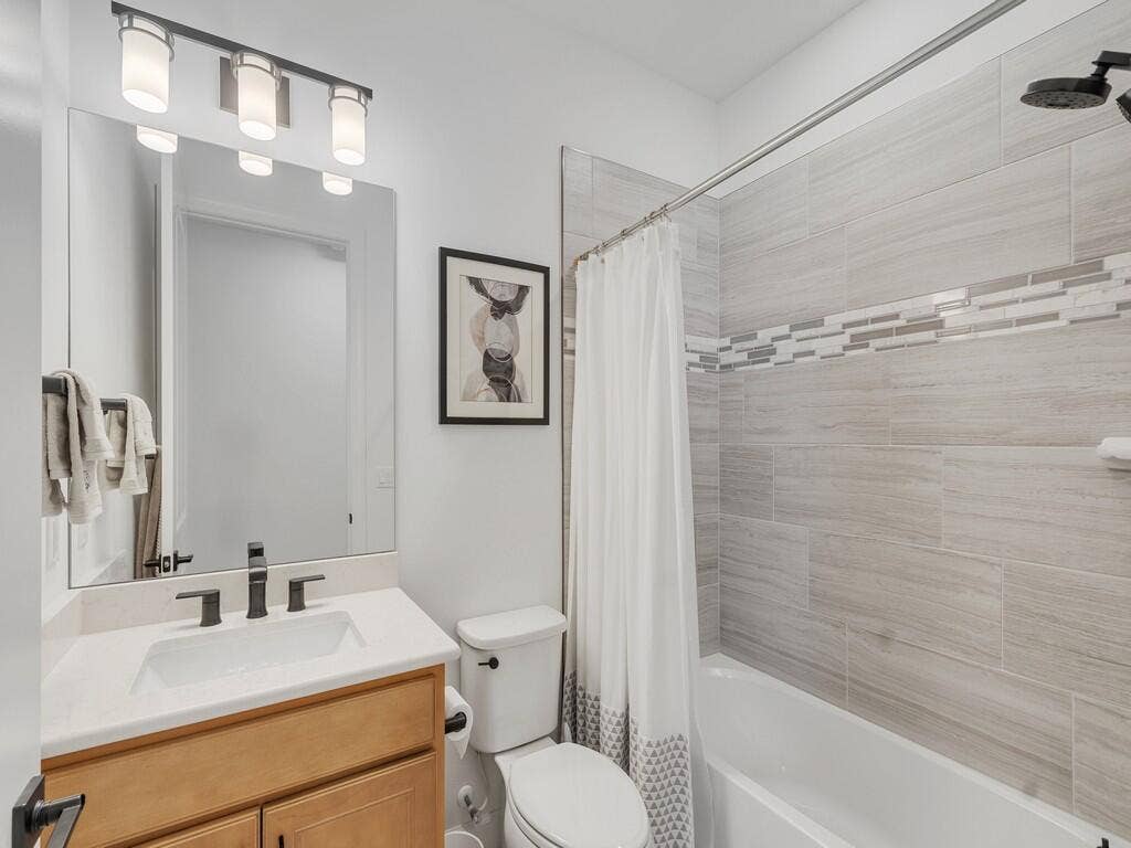 3798 WHITE ALDER Way, Vero Beach, FL 32967 3rd Bath