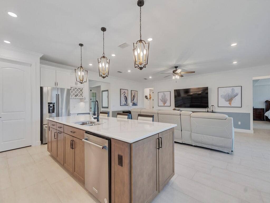 3798 WHITE ALDER Way, Vero Beach, FL 32967 Kitchen