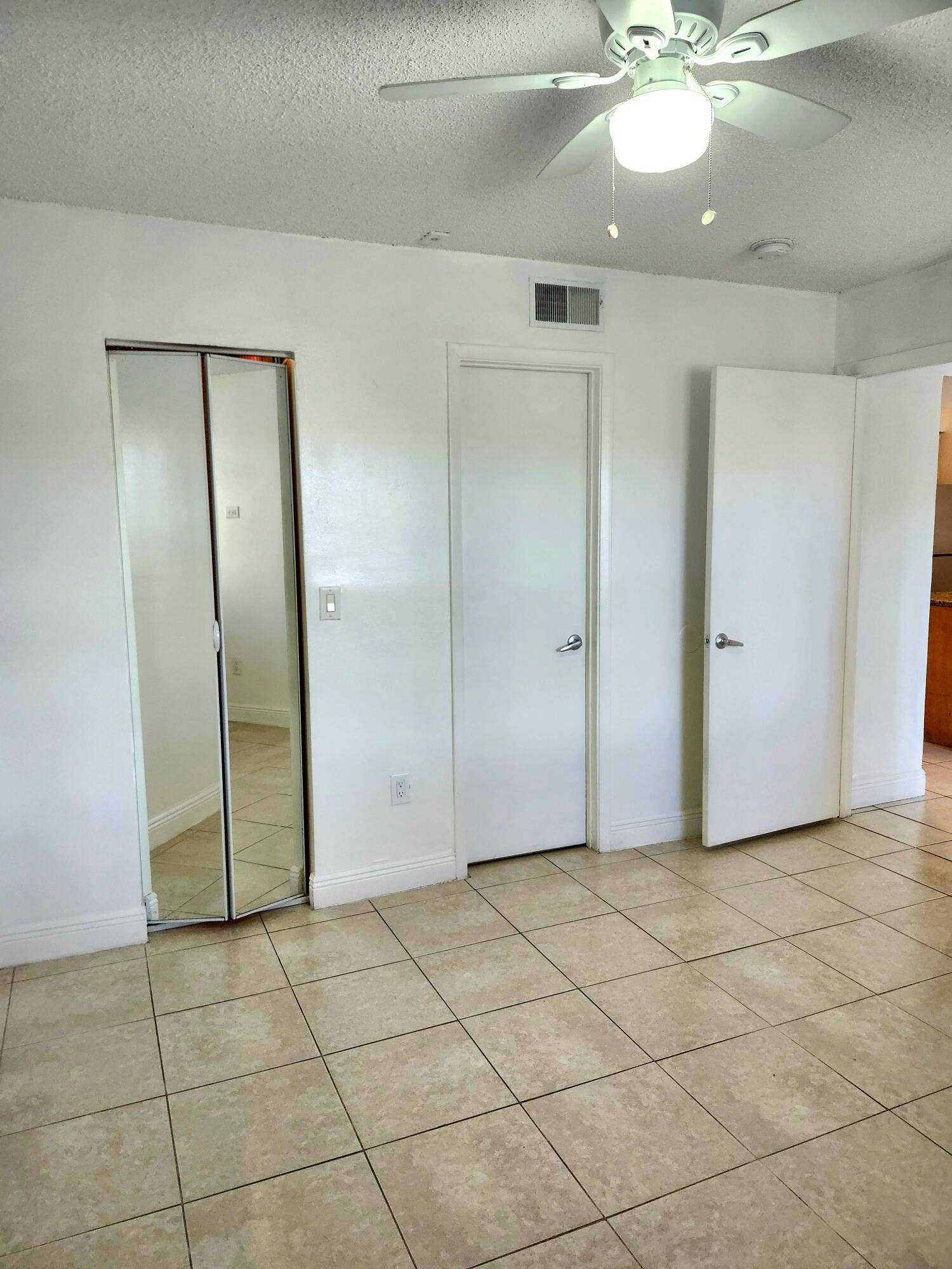 1283 SW 46th Avenue, Pompano Beach, FL 33069 20261004_145704